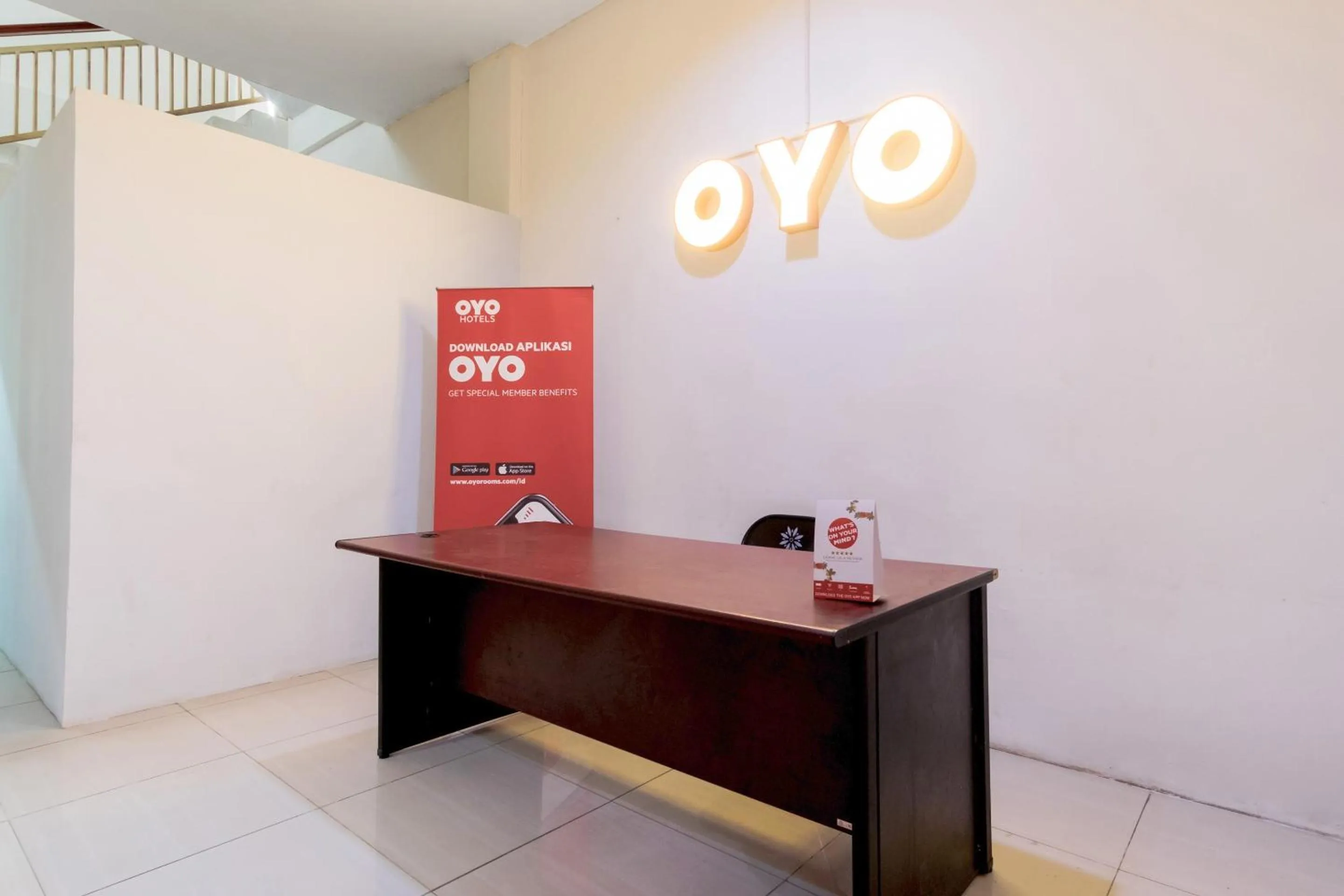 Lobby or reception in Hotel O Bakti Homestay