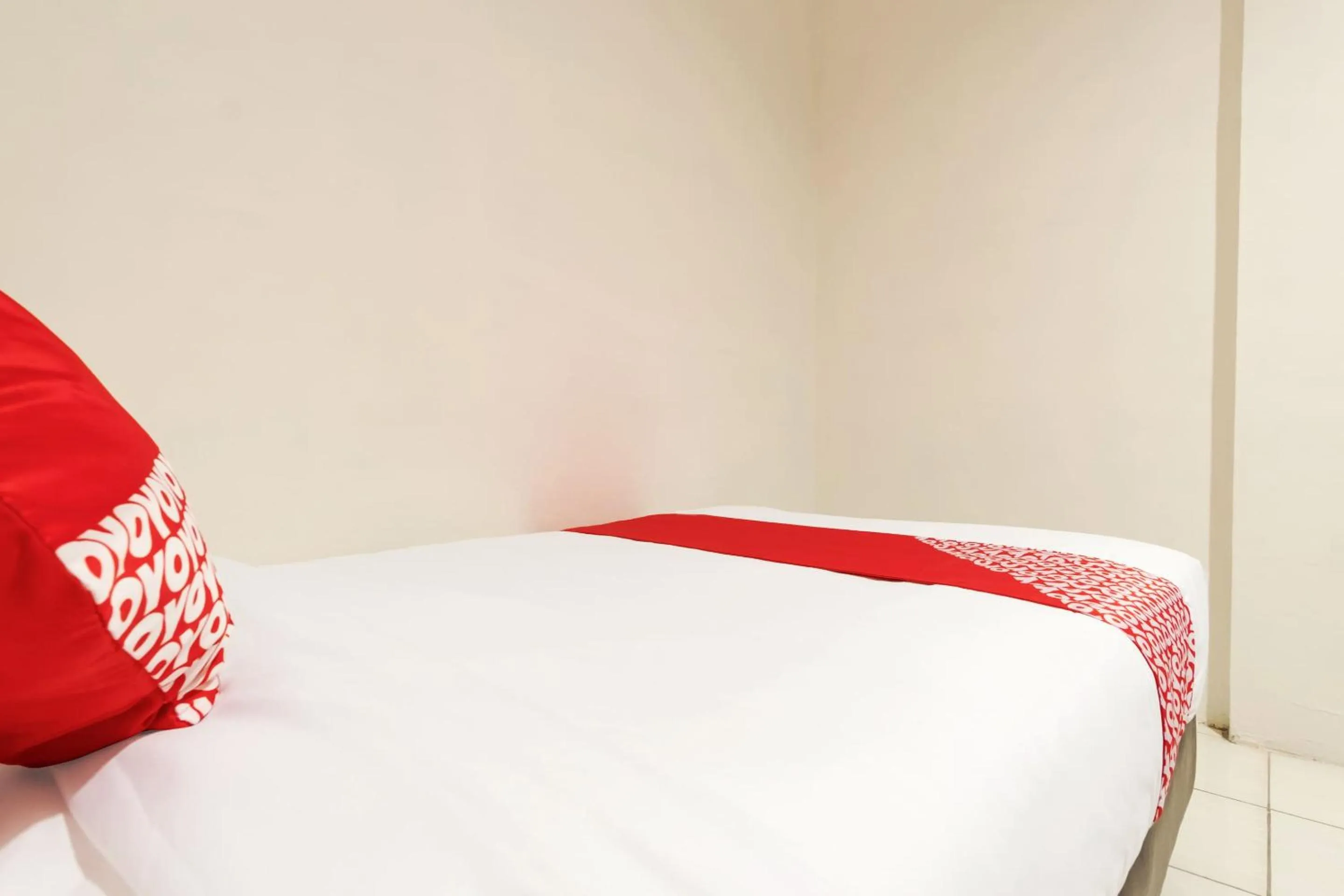 Bedroom, Bed in Hotel O Bakti Homestay