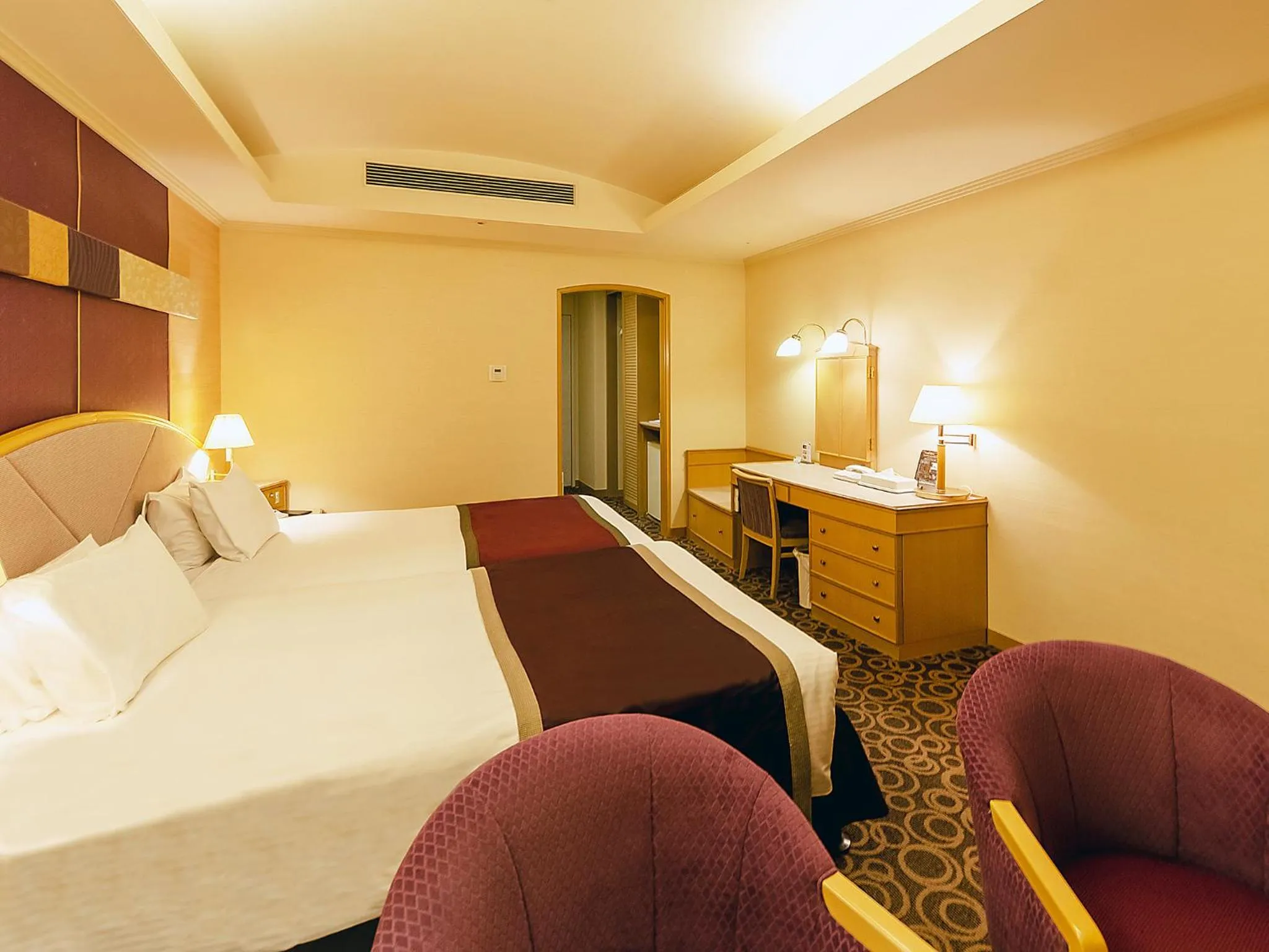 Bed in Ginza Creston