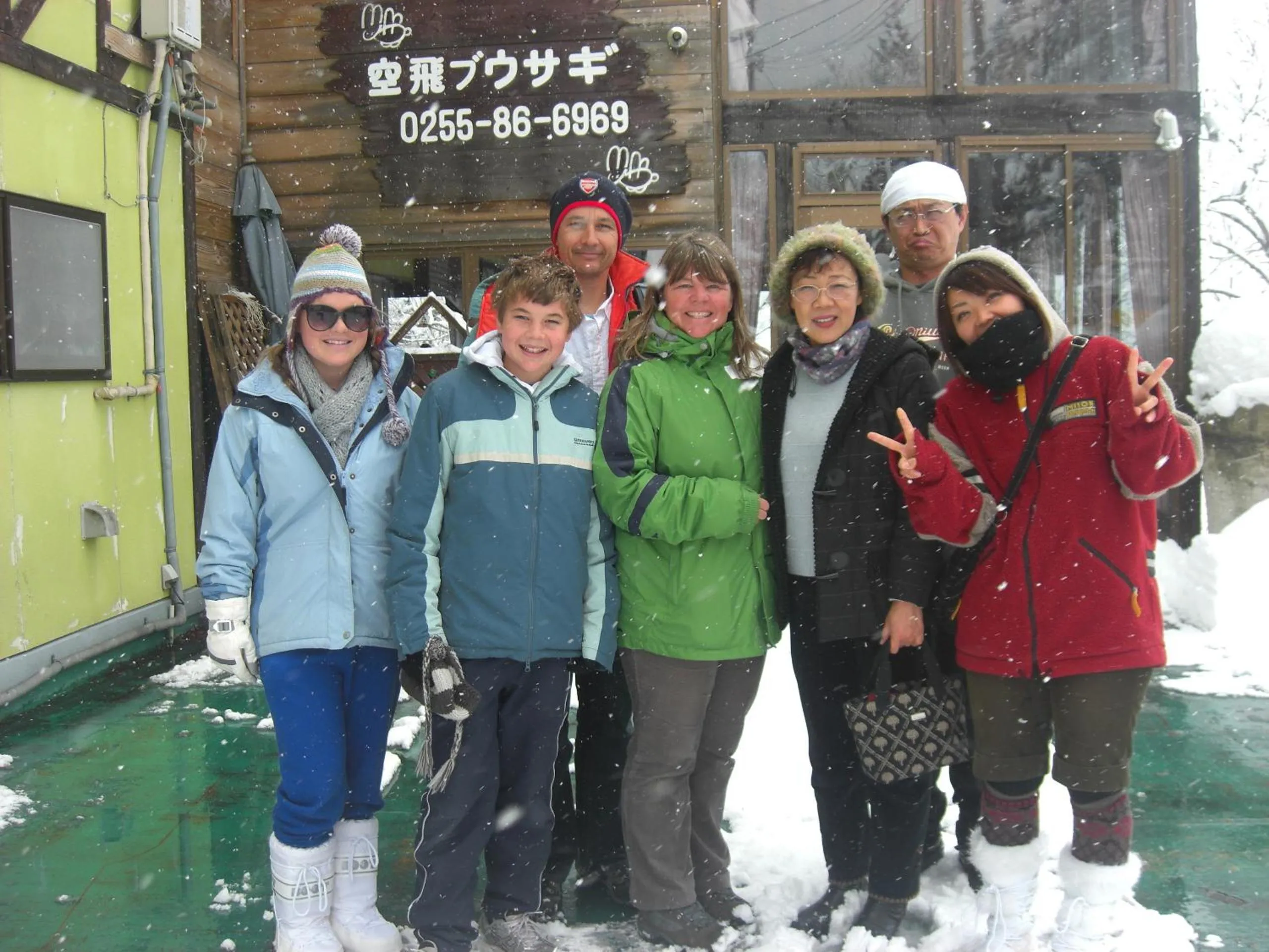 group of guests in Soratobu Usagi