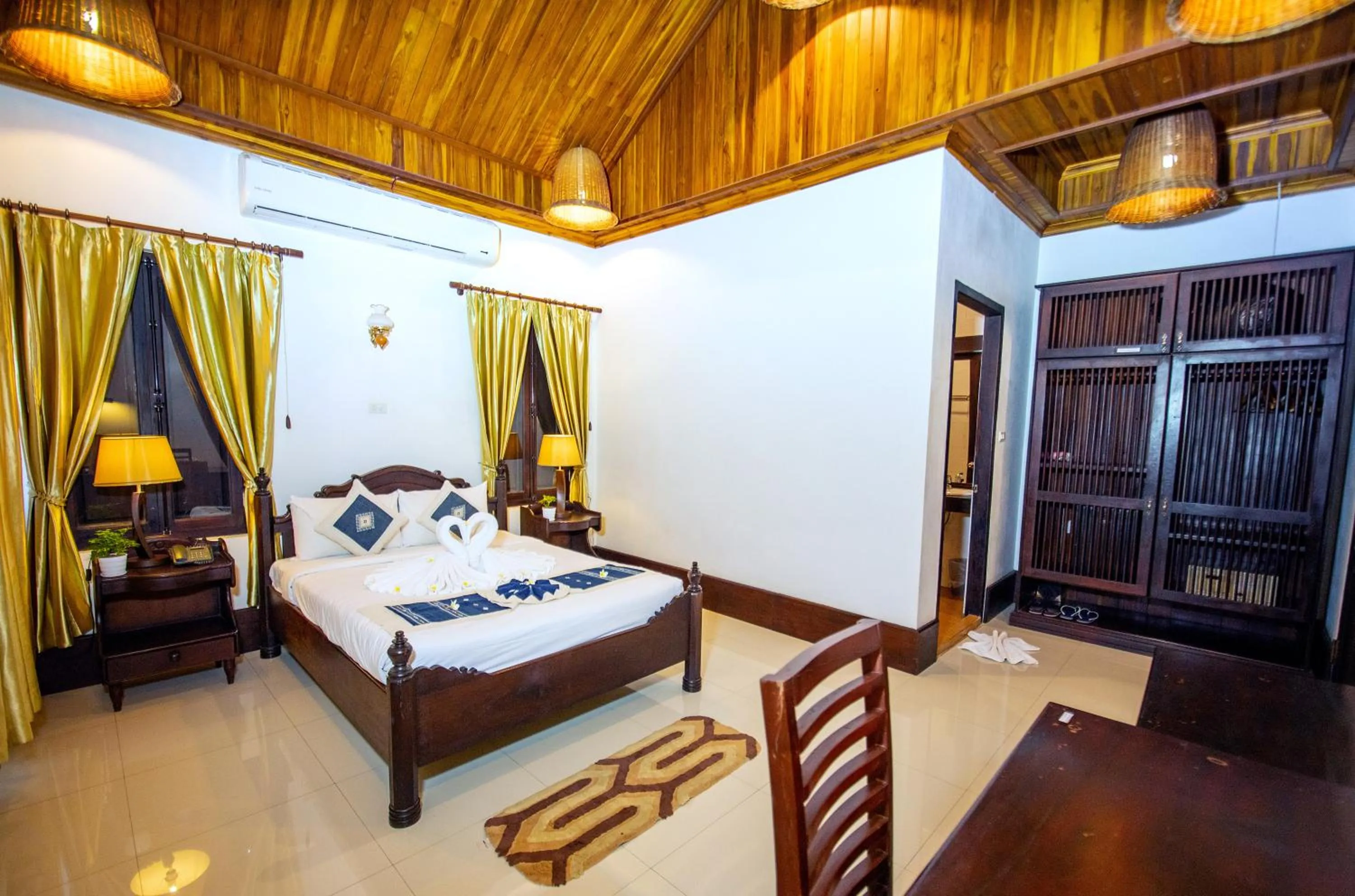 Bedroom, Bed in Treasure Hotel Laos