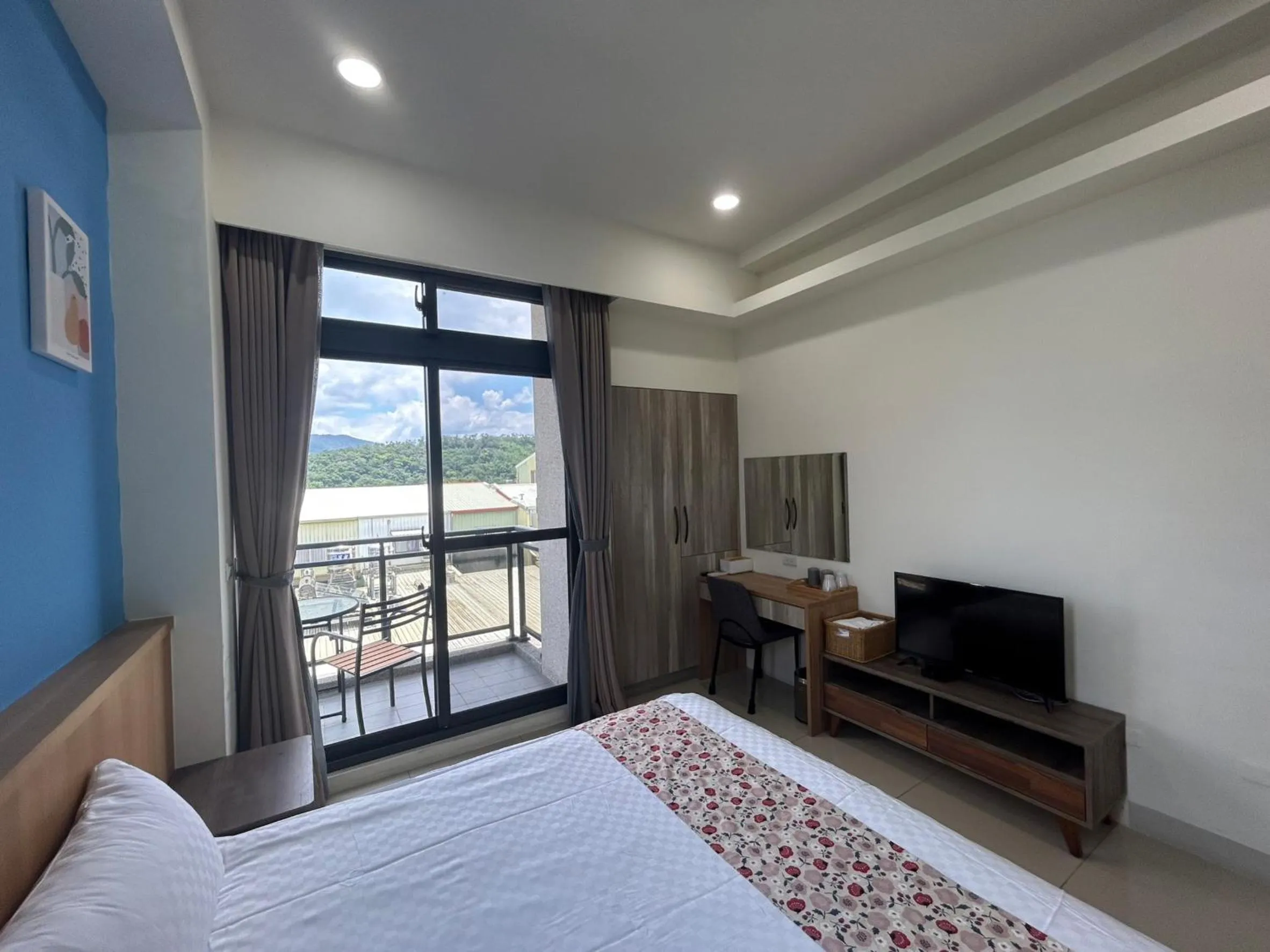 TV and multimedia, Bed in Tung Shiang Homestay