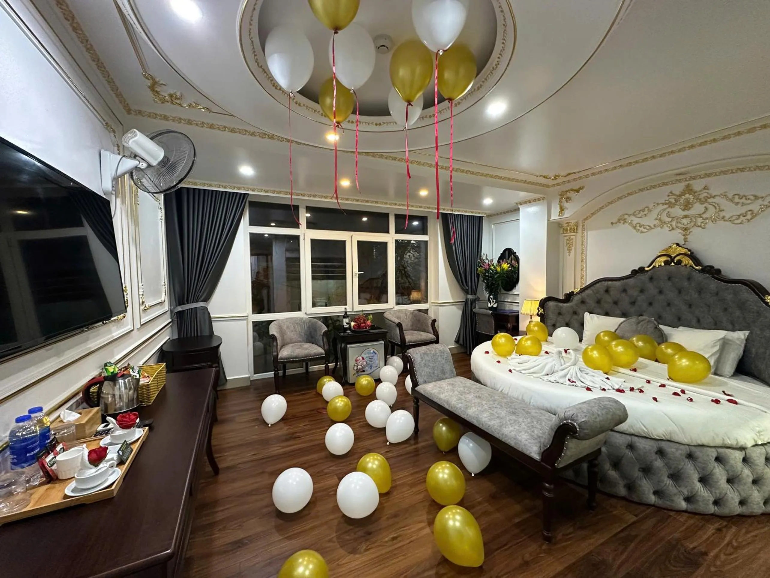 TV and multimedia in Aloha Hotel