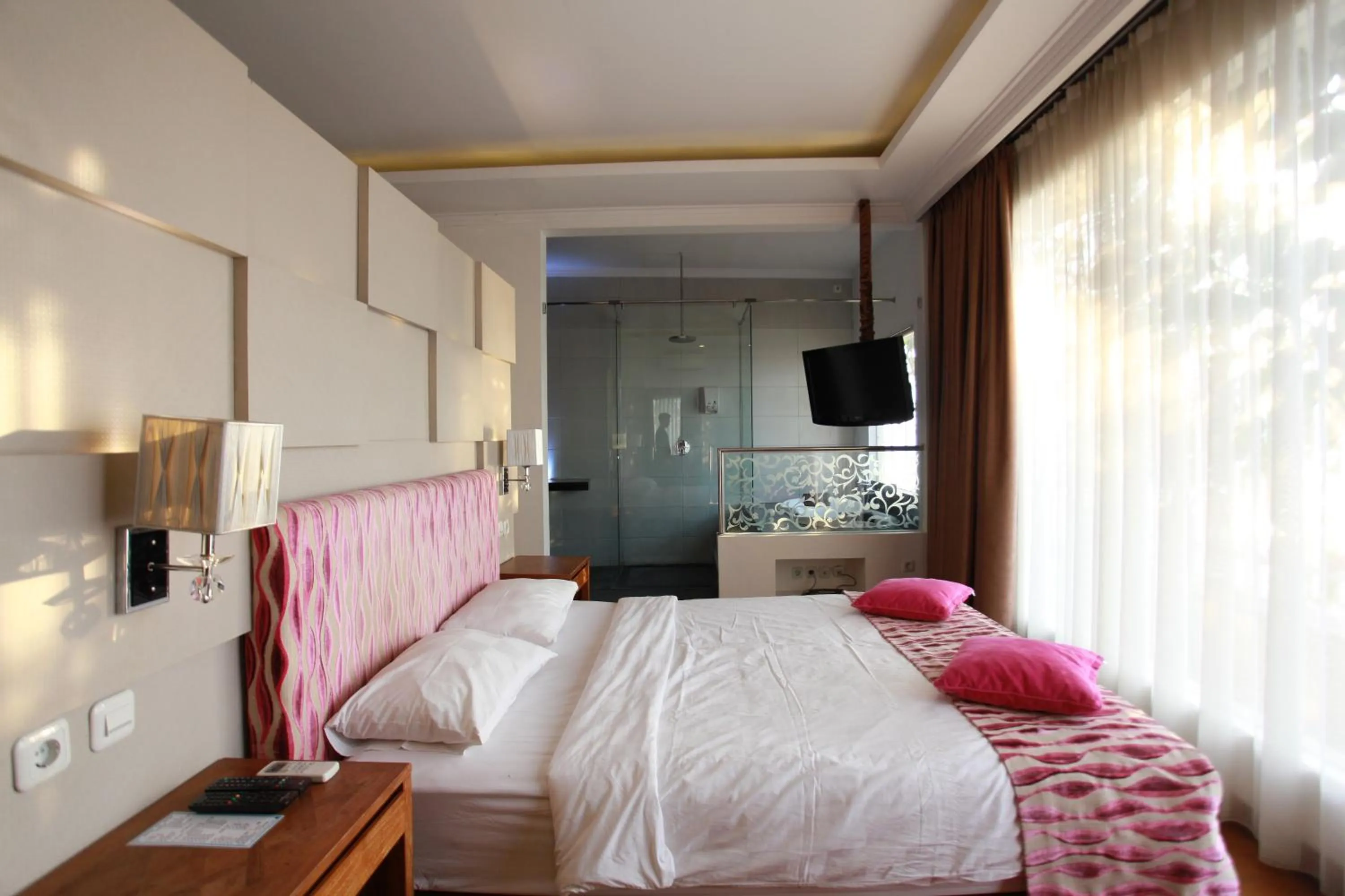 Bed in Ocean View Residence