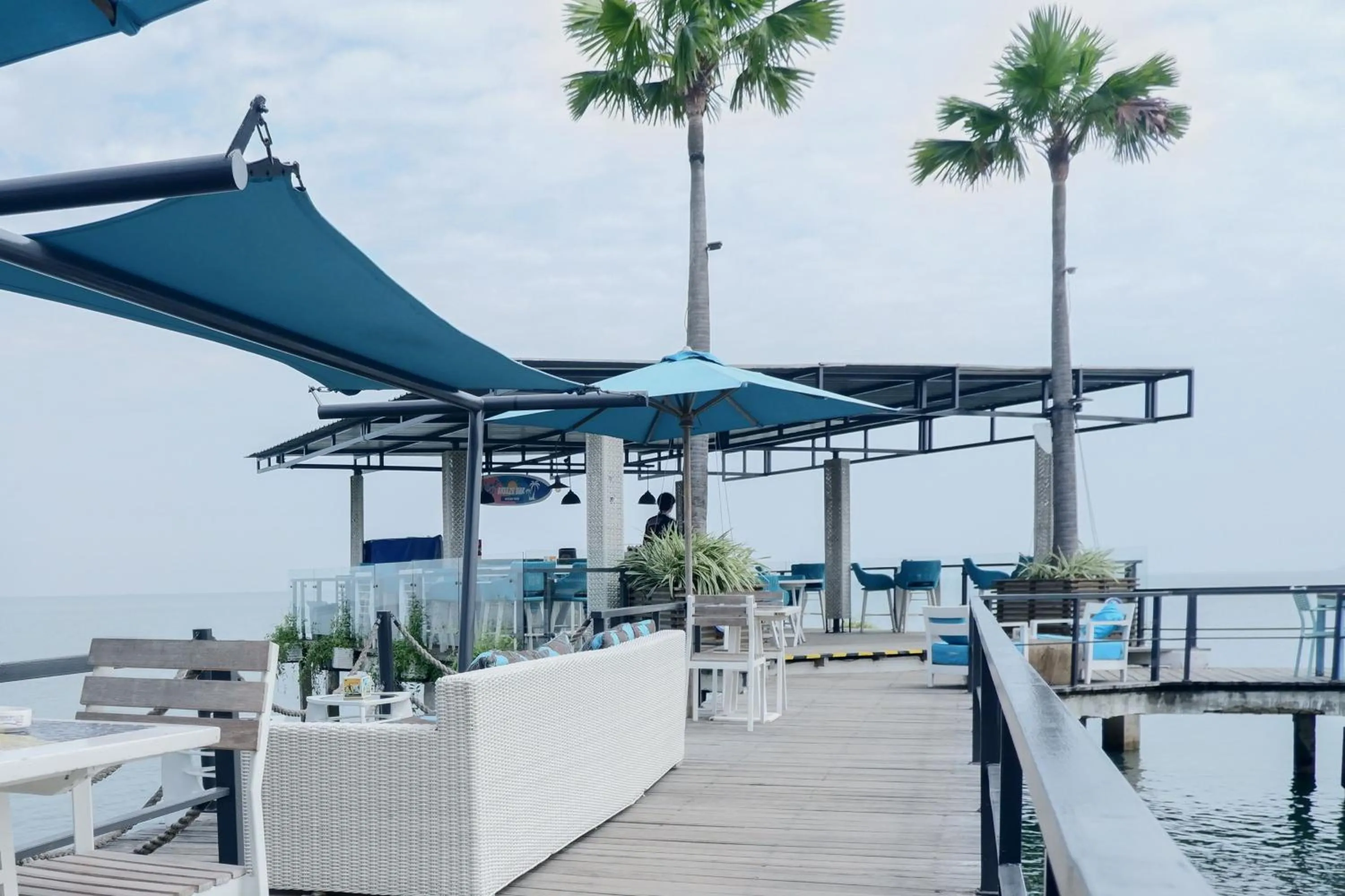 Day in Ocean View Residence