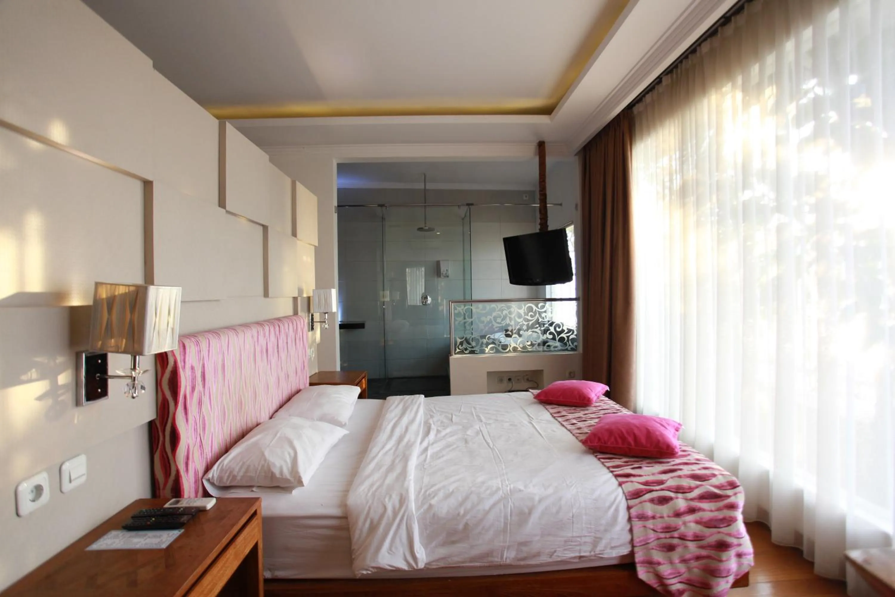 cot in Ocean View Residence