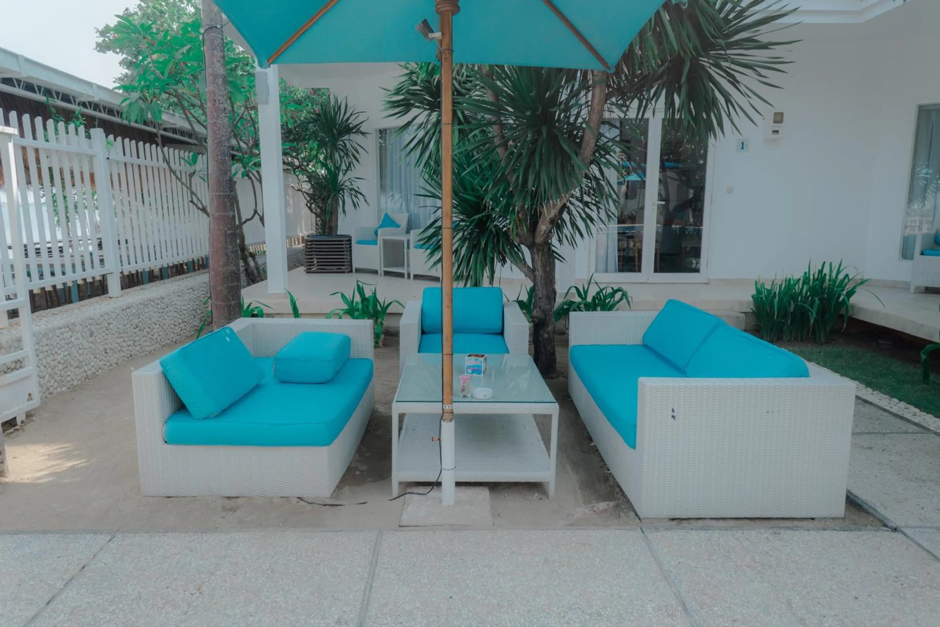 Restaurant/places to eat in Ocean View Residence