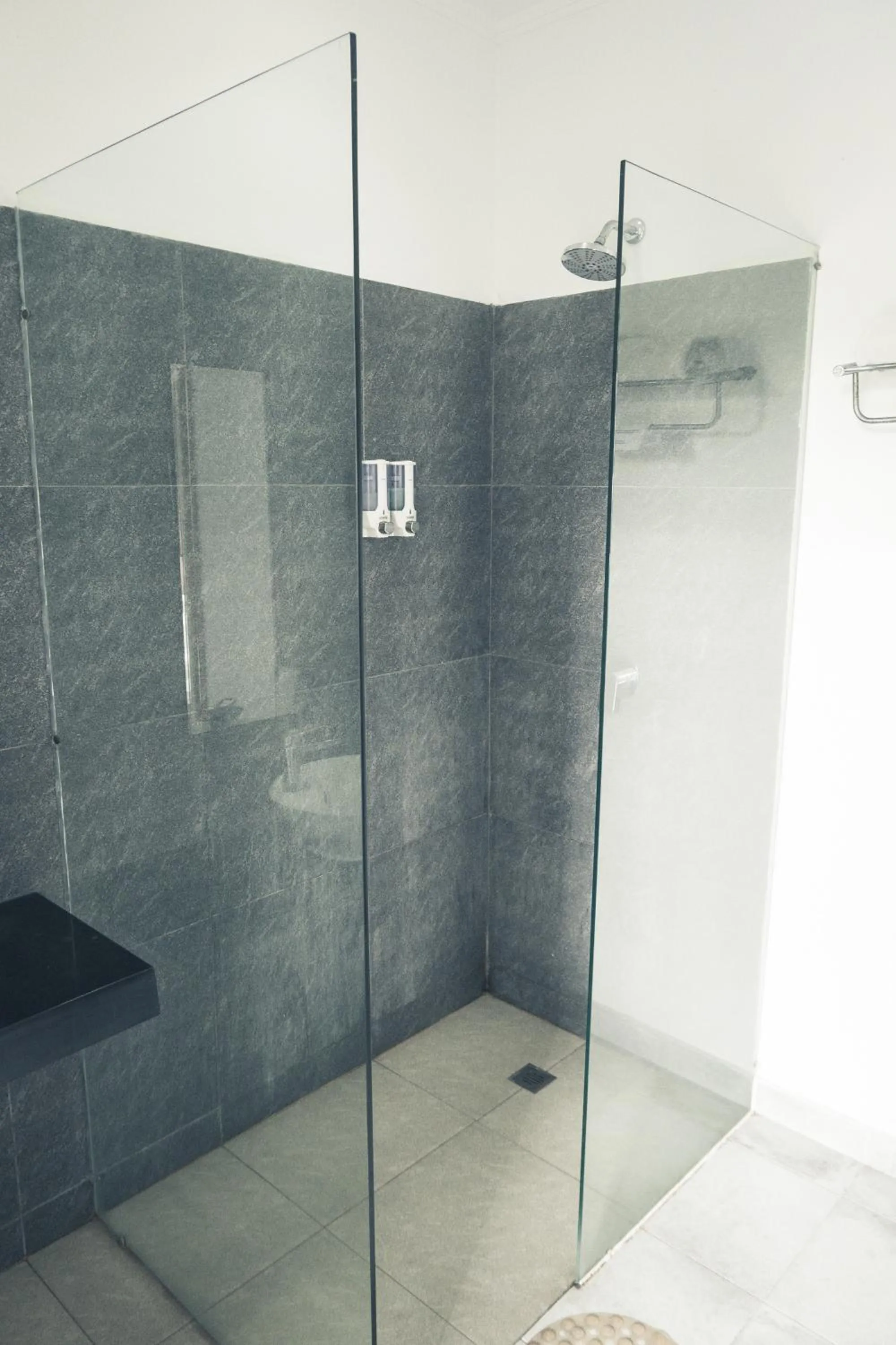 Shower in Ocean View Residence