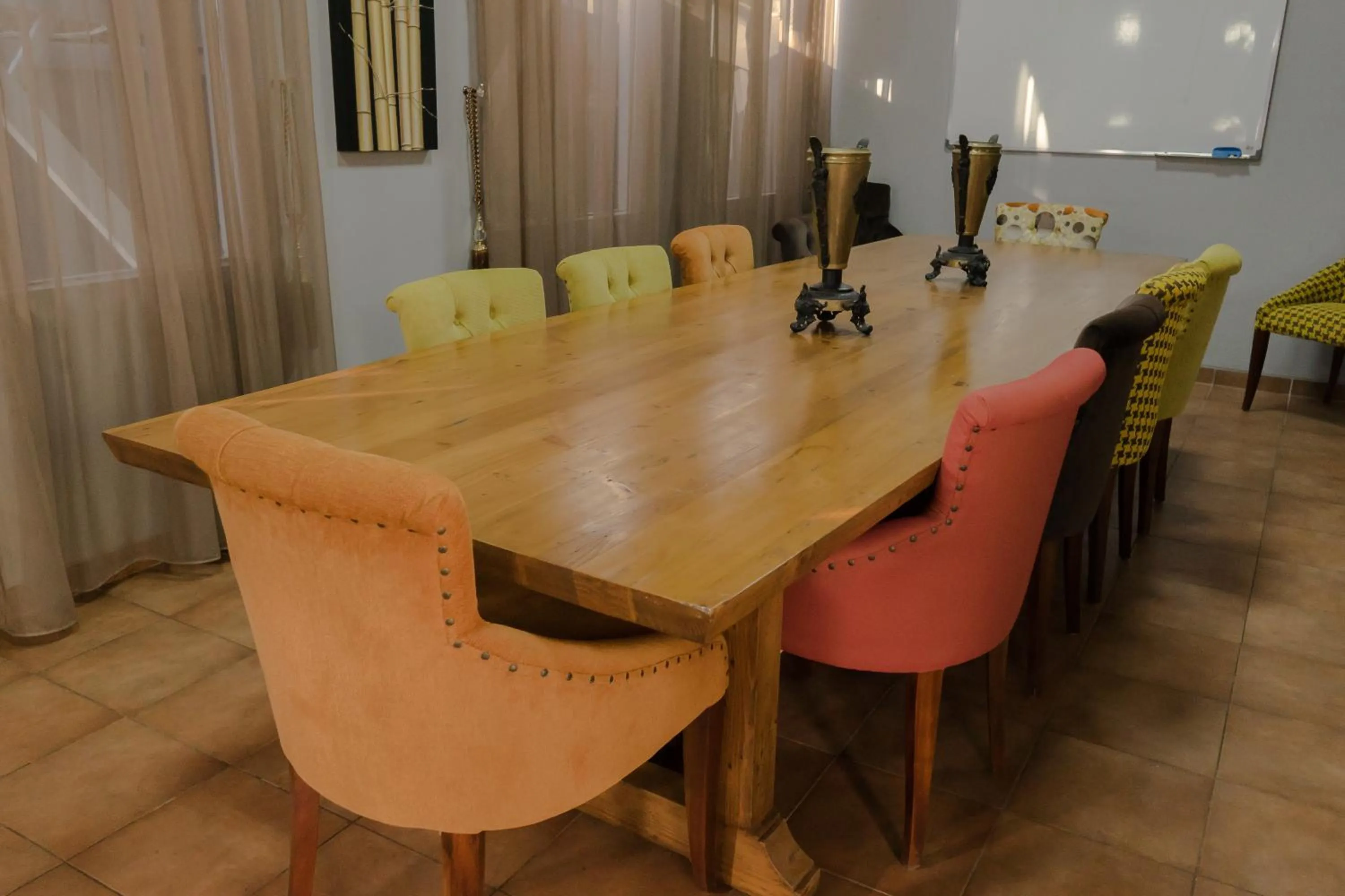 Seating area in Ocean View Residence