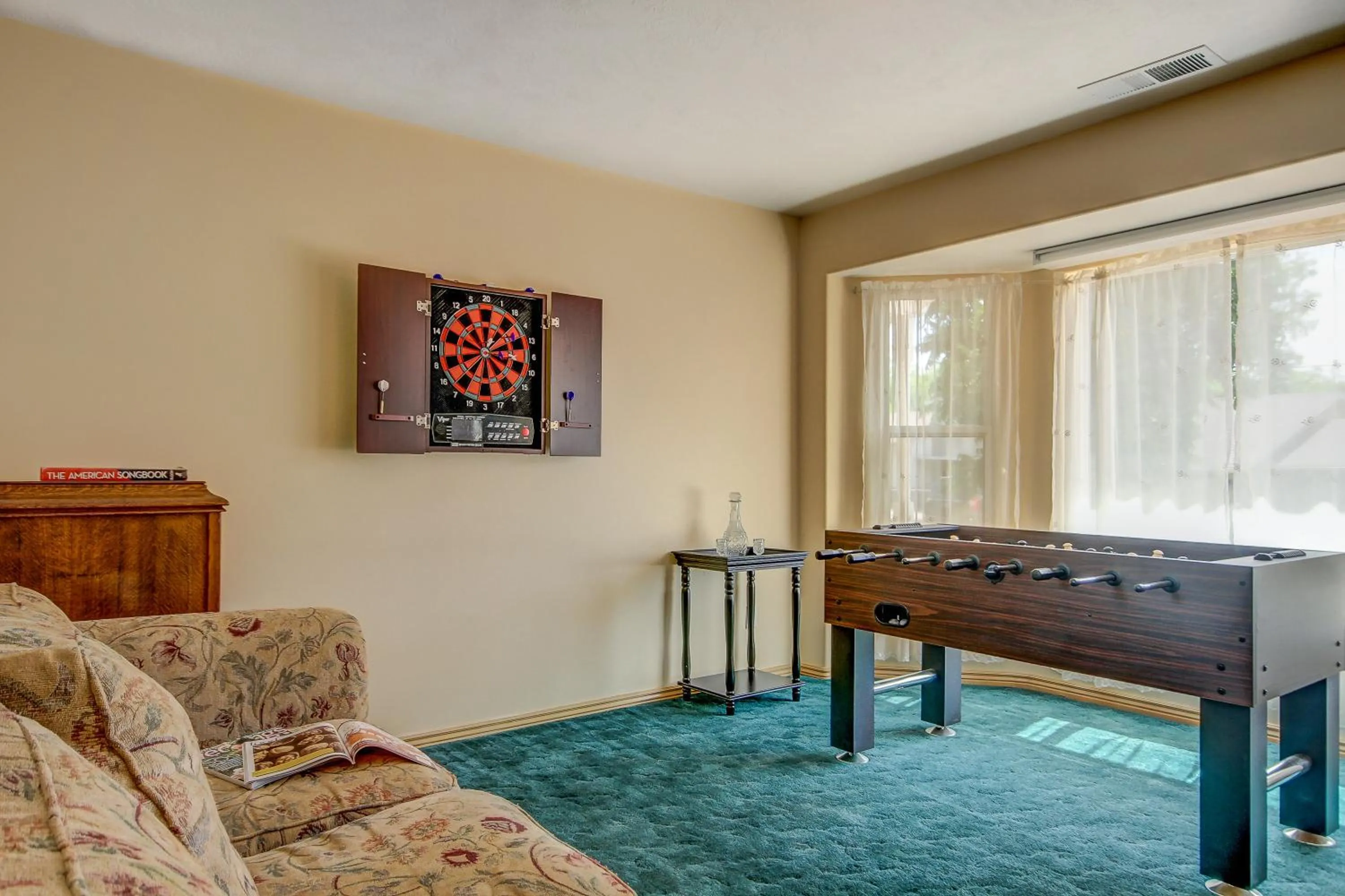 Pecan Point by KABINO Mountain Trail Access Foosball Table Private Yard Firepit WiFi Grill