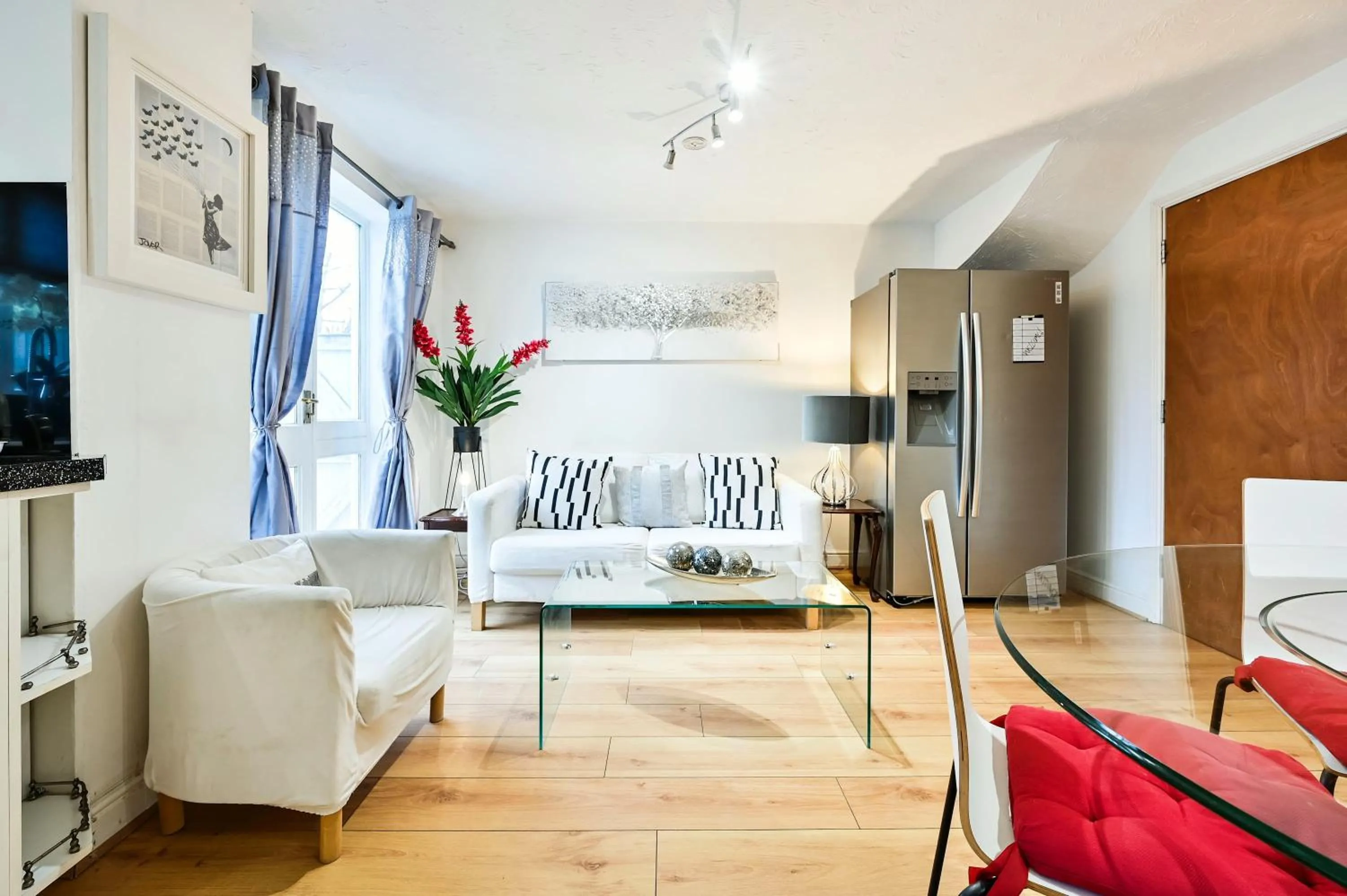 Seating area in Destination London Docklands Riverside