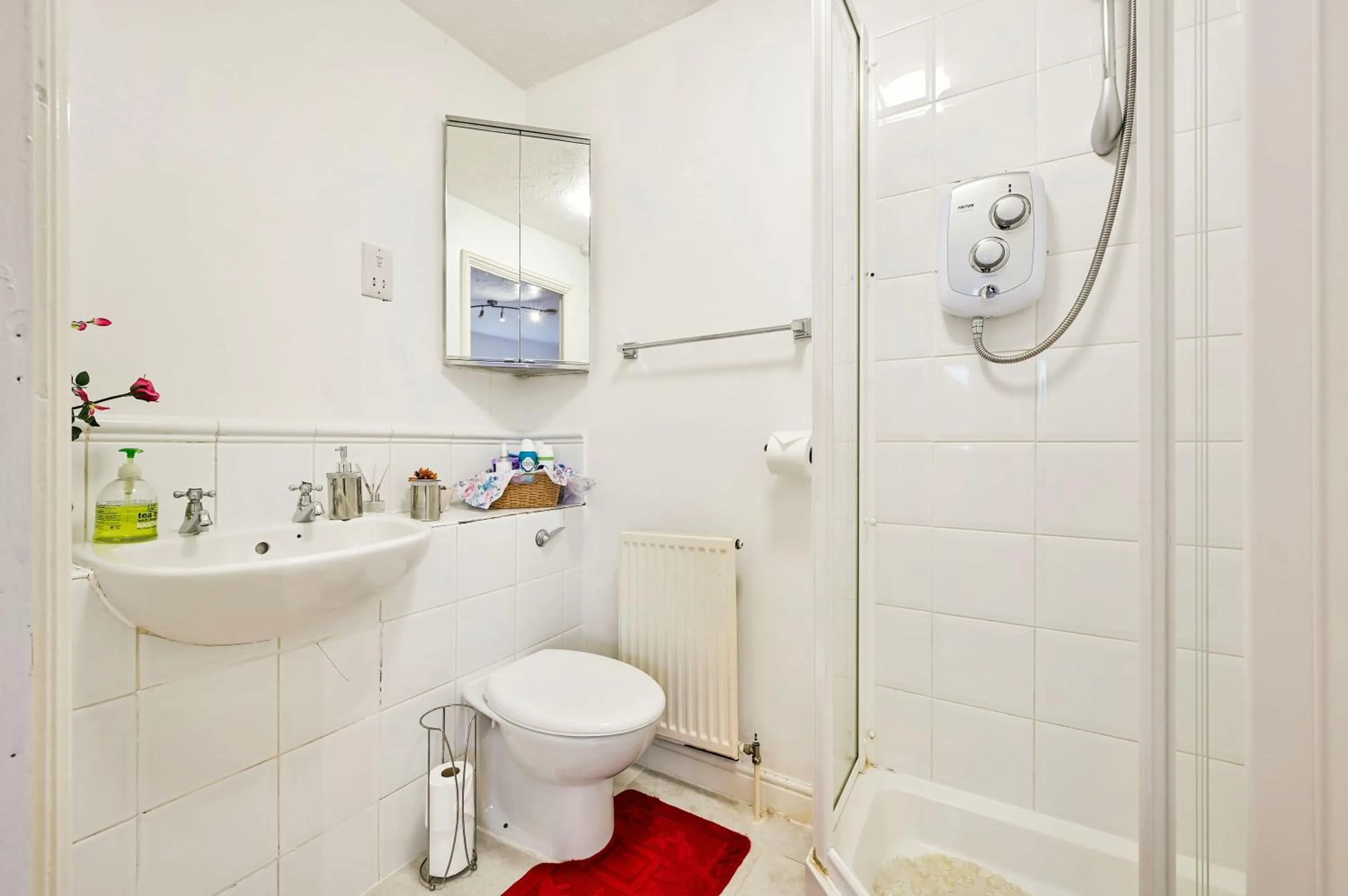 Shower in Destination London Docklands Riverside