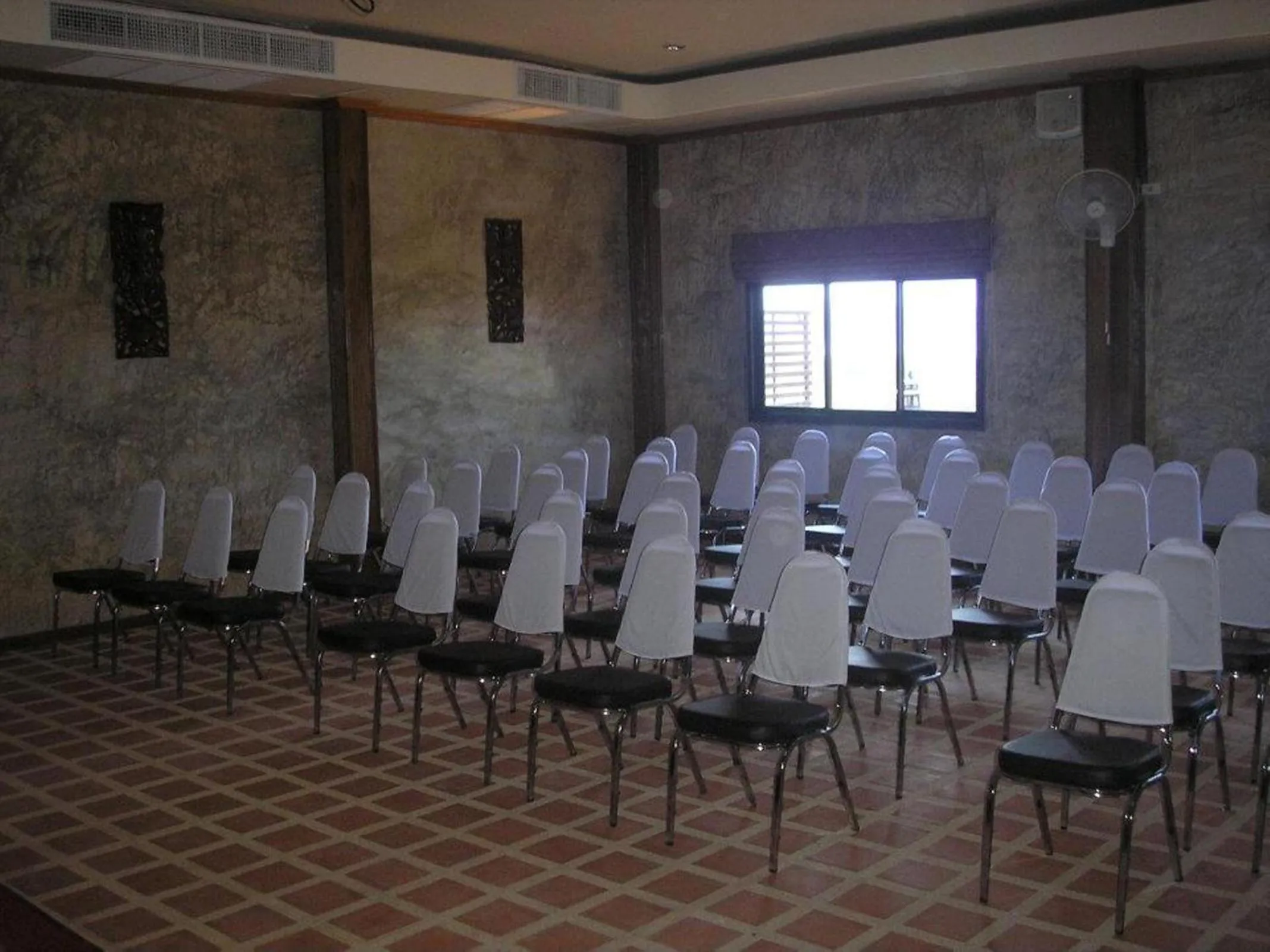 Banquet/Function facilities in Tamarind Grand Resort Mae Sariang