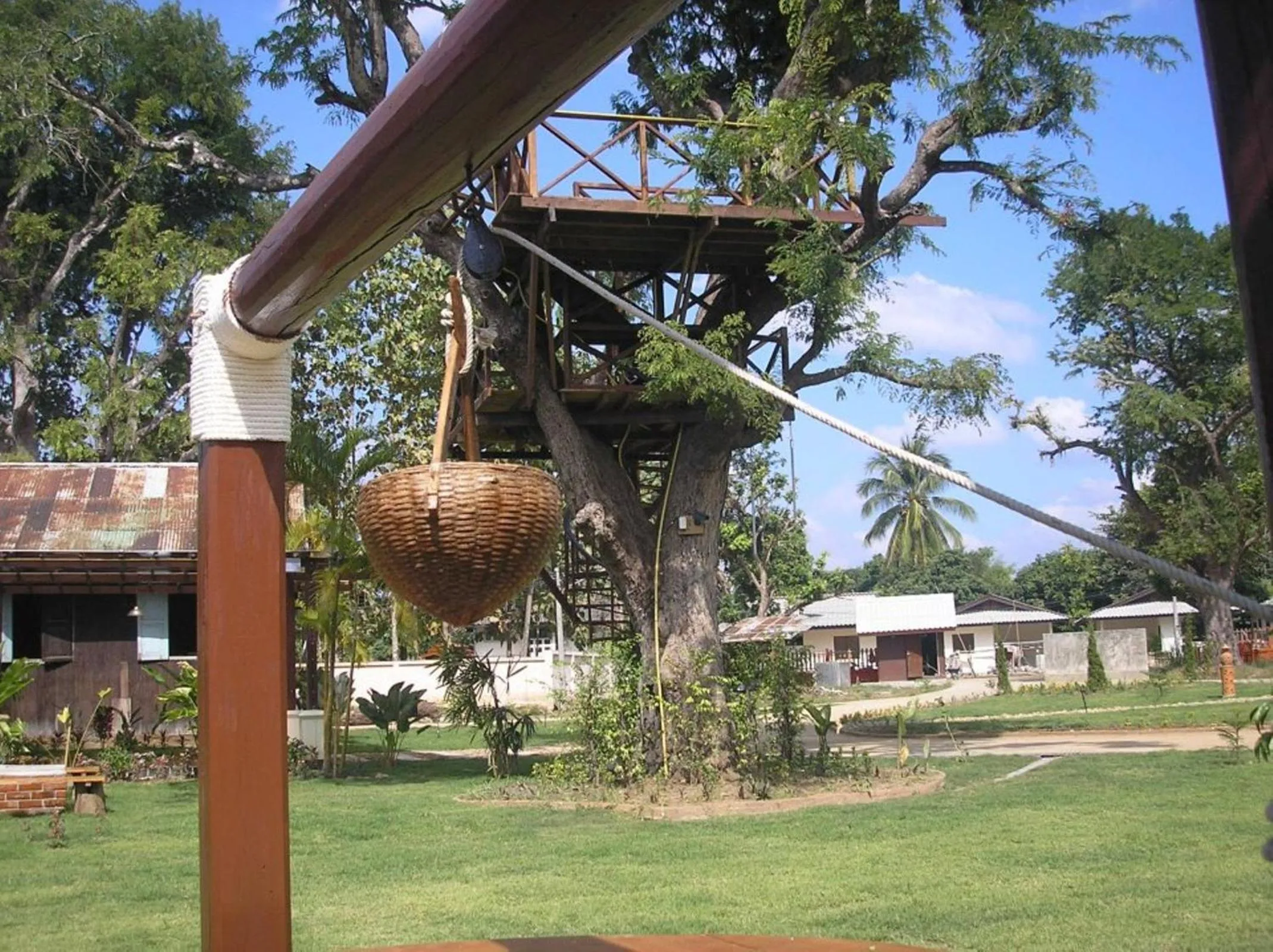Garden in Tamarind Grand Resort Mae Sariang