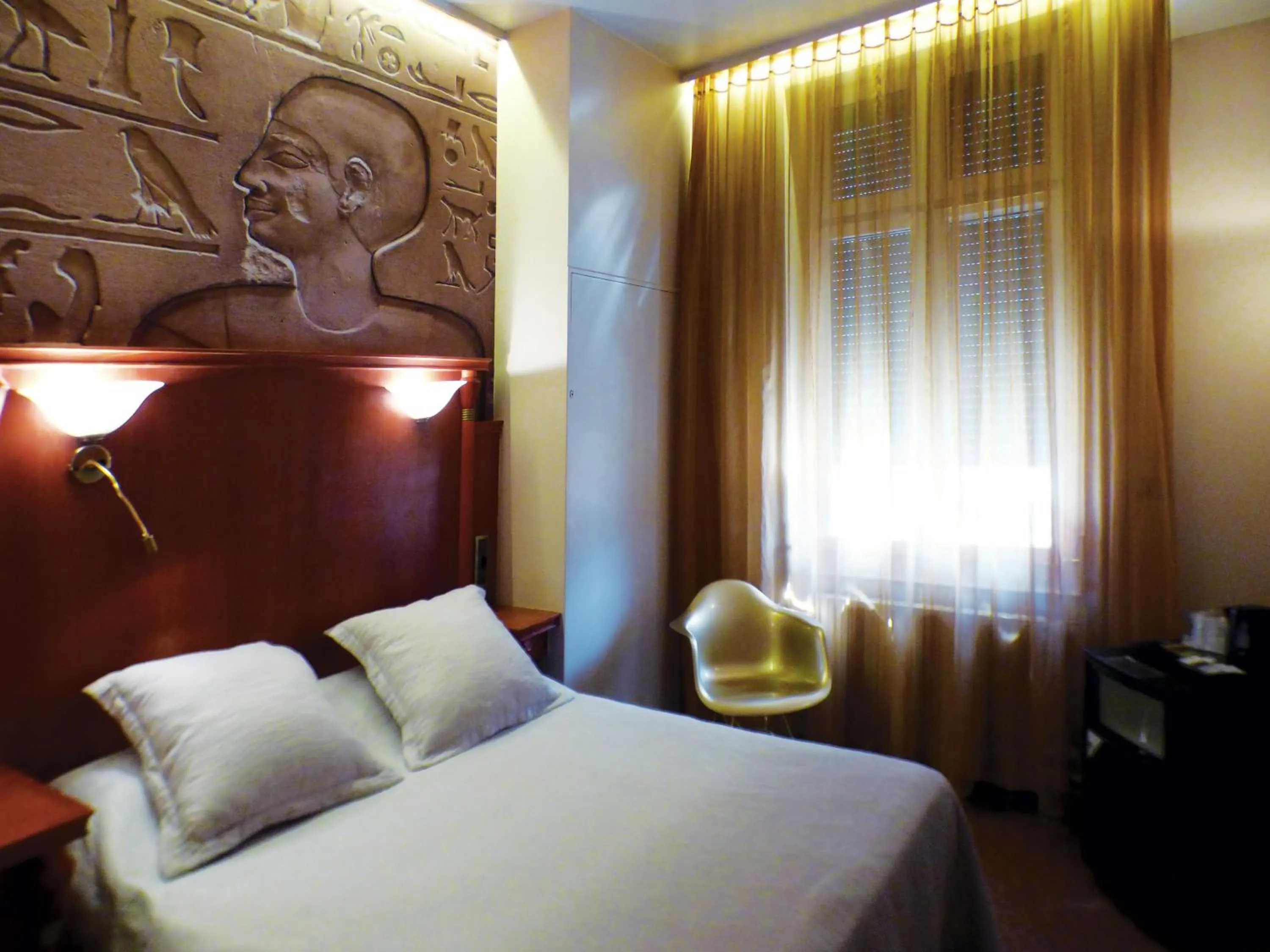 Bedroom, Bed in Terminus du Forez Saint-Etienne Centre Gare Chateaucreux