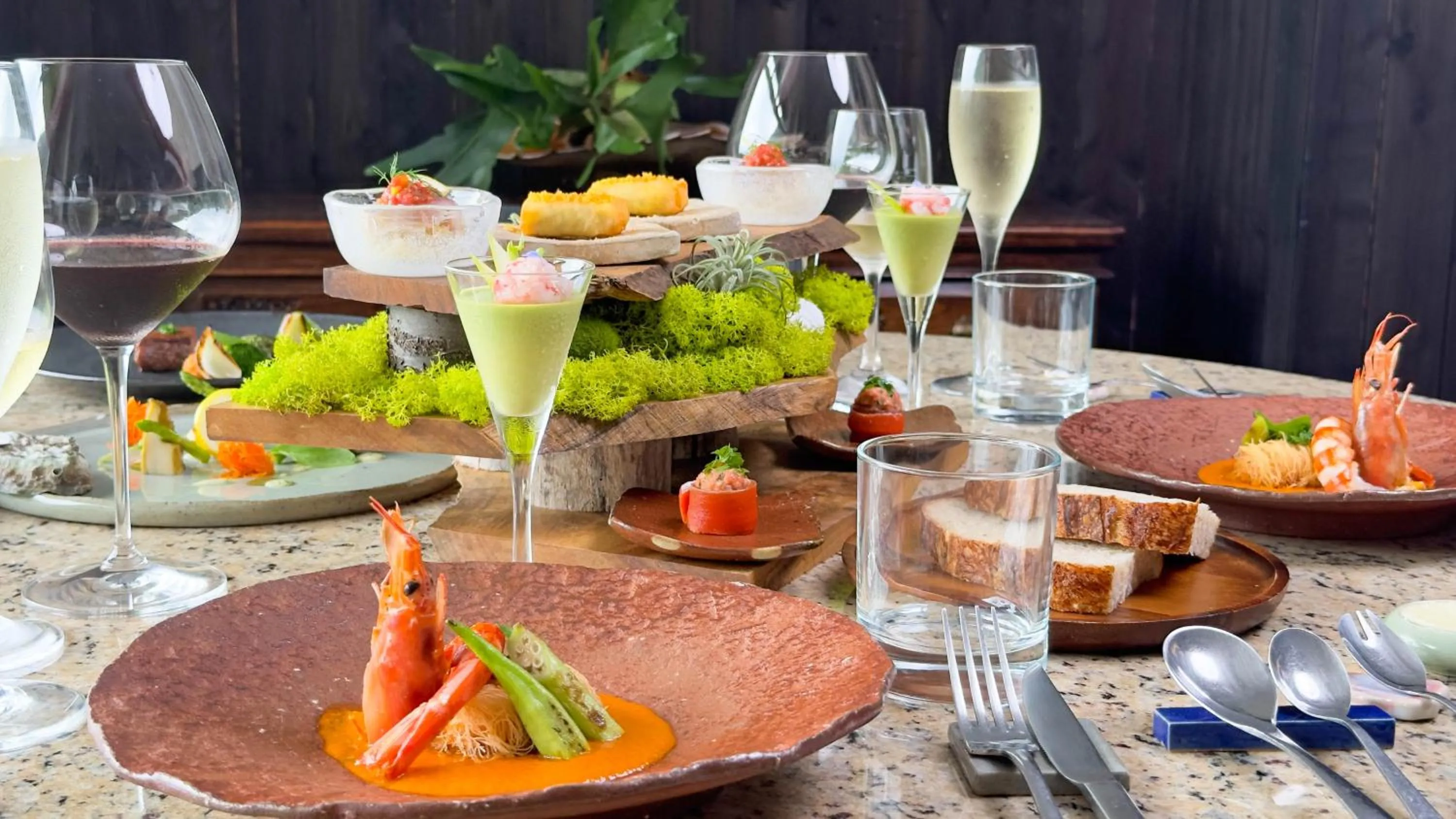 Restaurant/places to eat in ISANA Resort