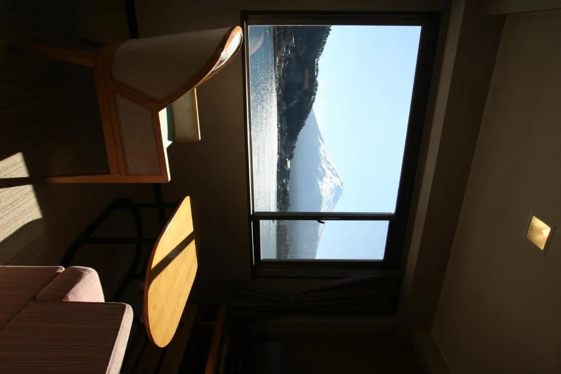 Day in Tominoko Hotel