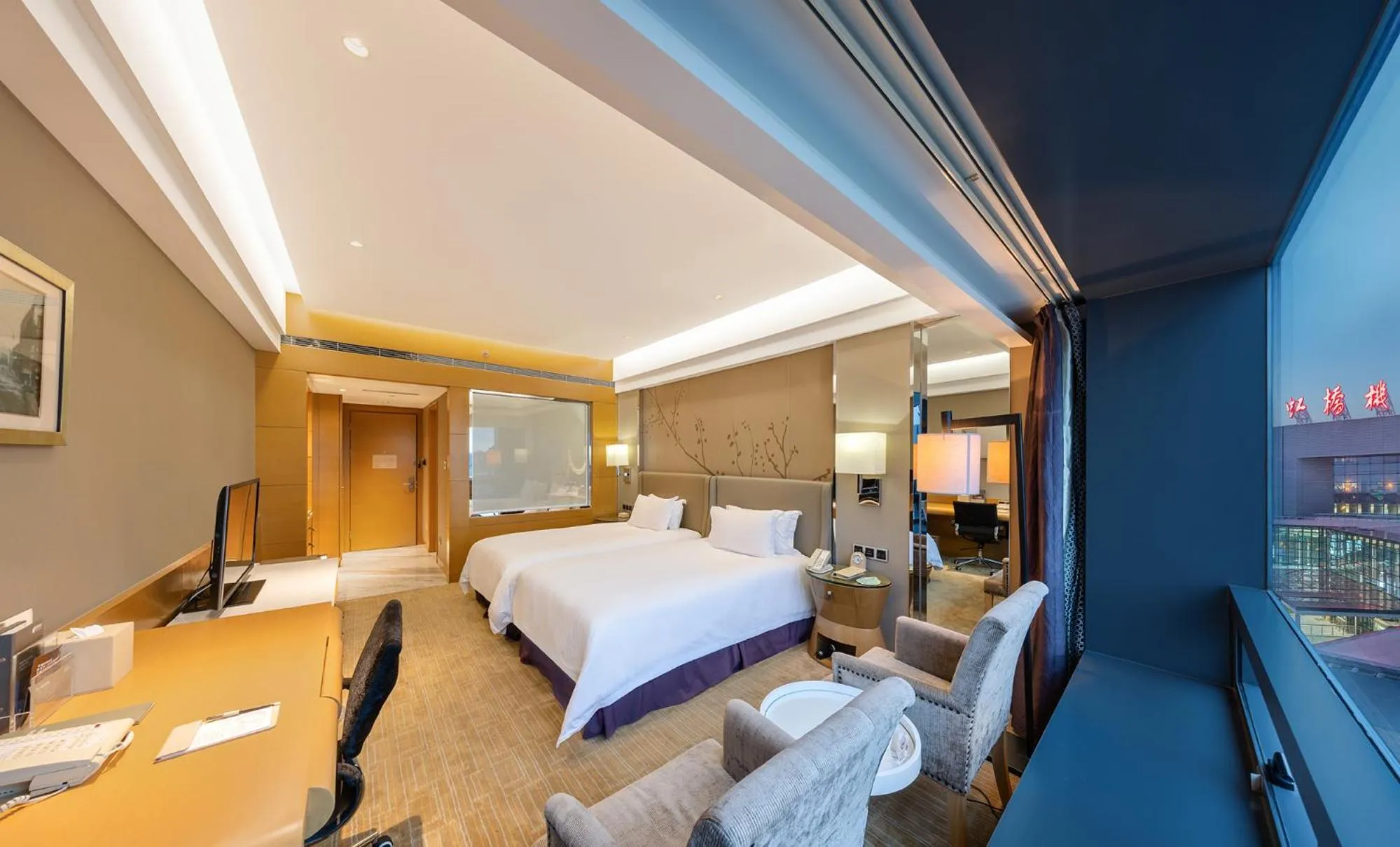 Bed in Air China Hongqiao Airport Hotel - Air China BoYue Hotel