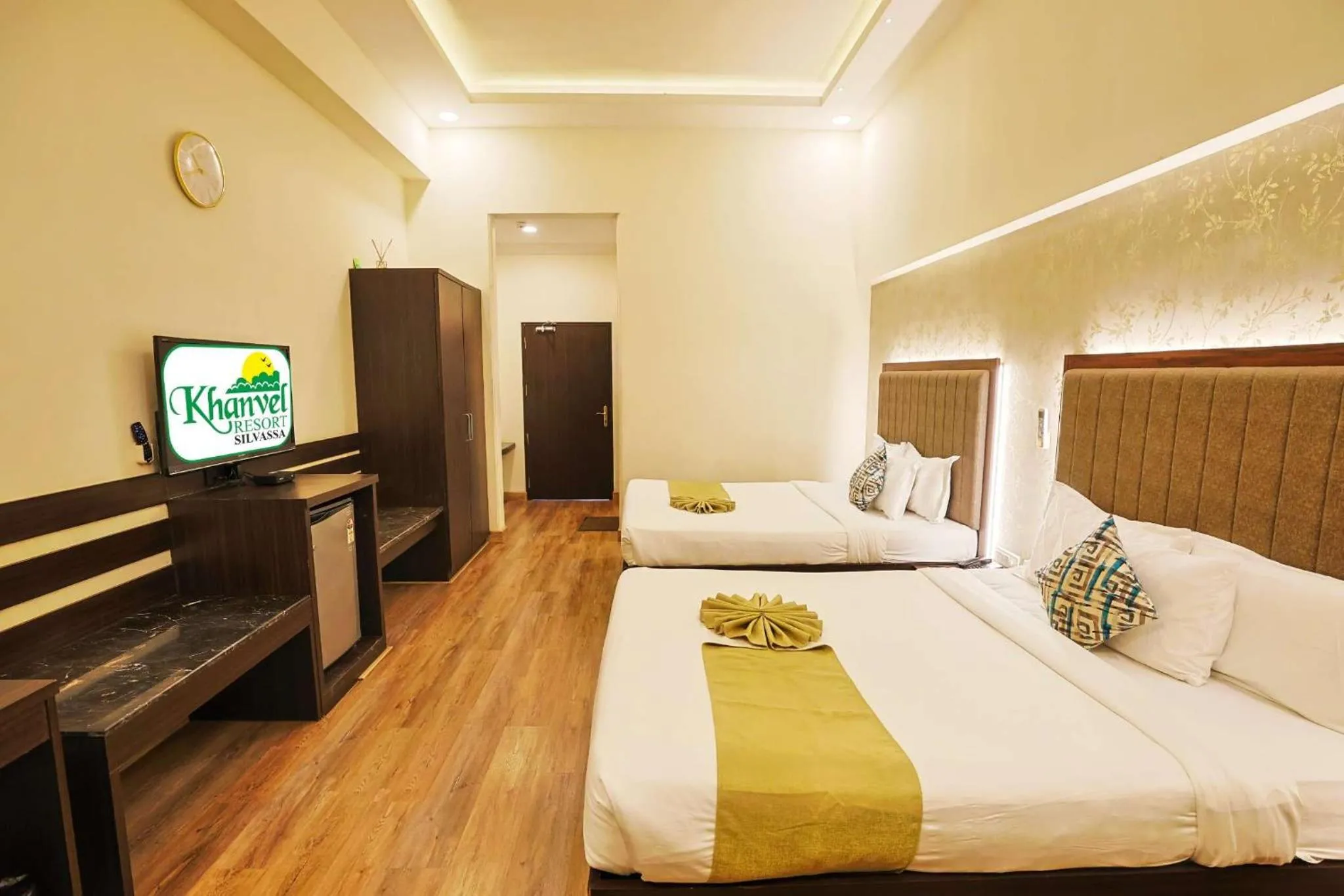 Bed in Khanvel Resort