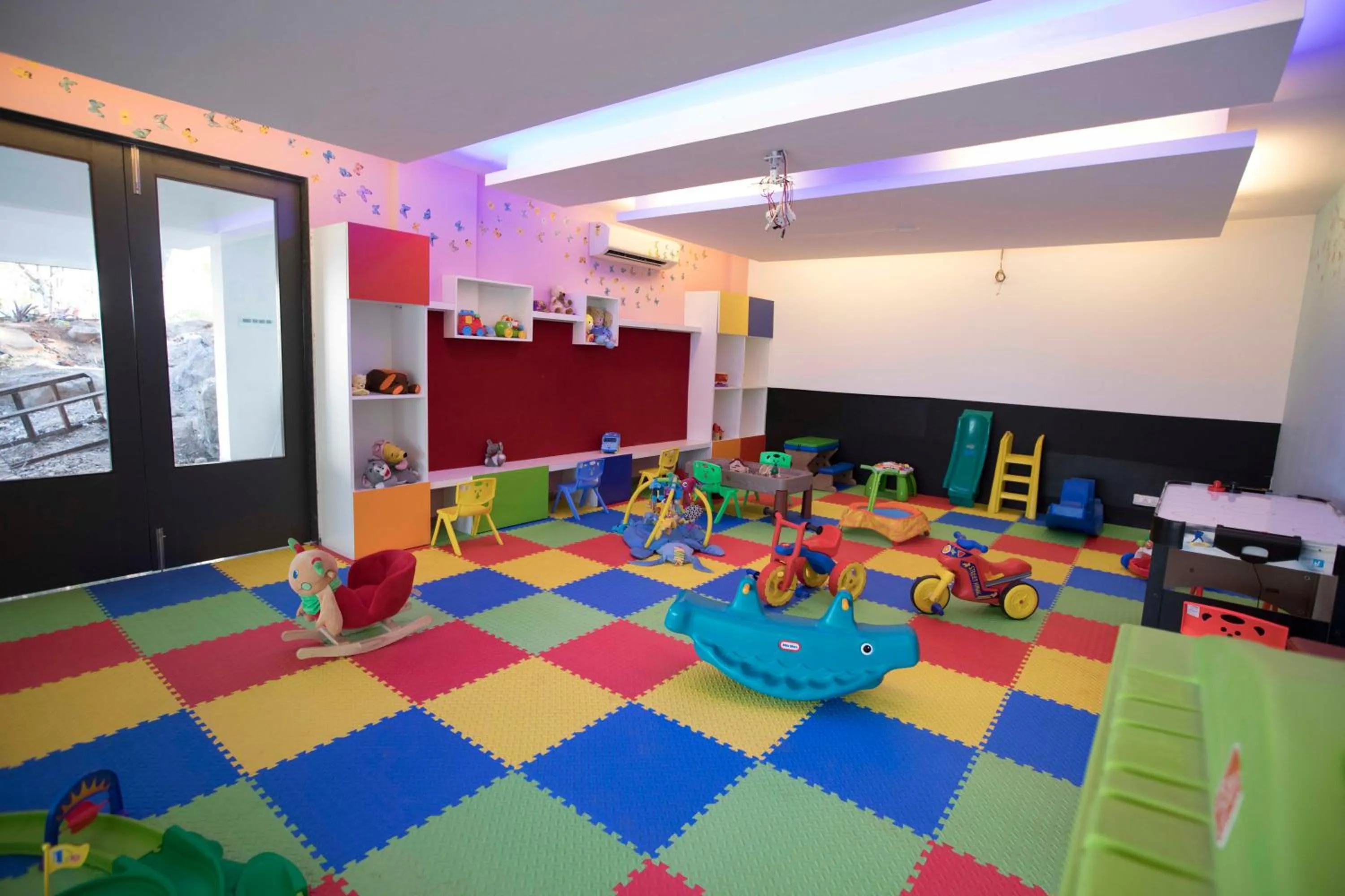 Kids's club in Khanvel Resort