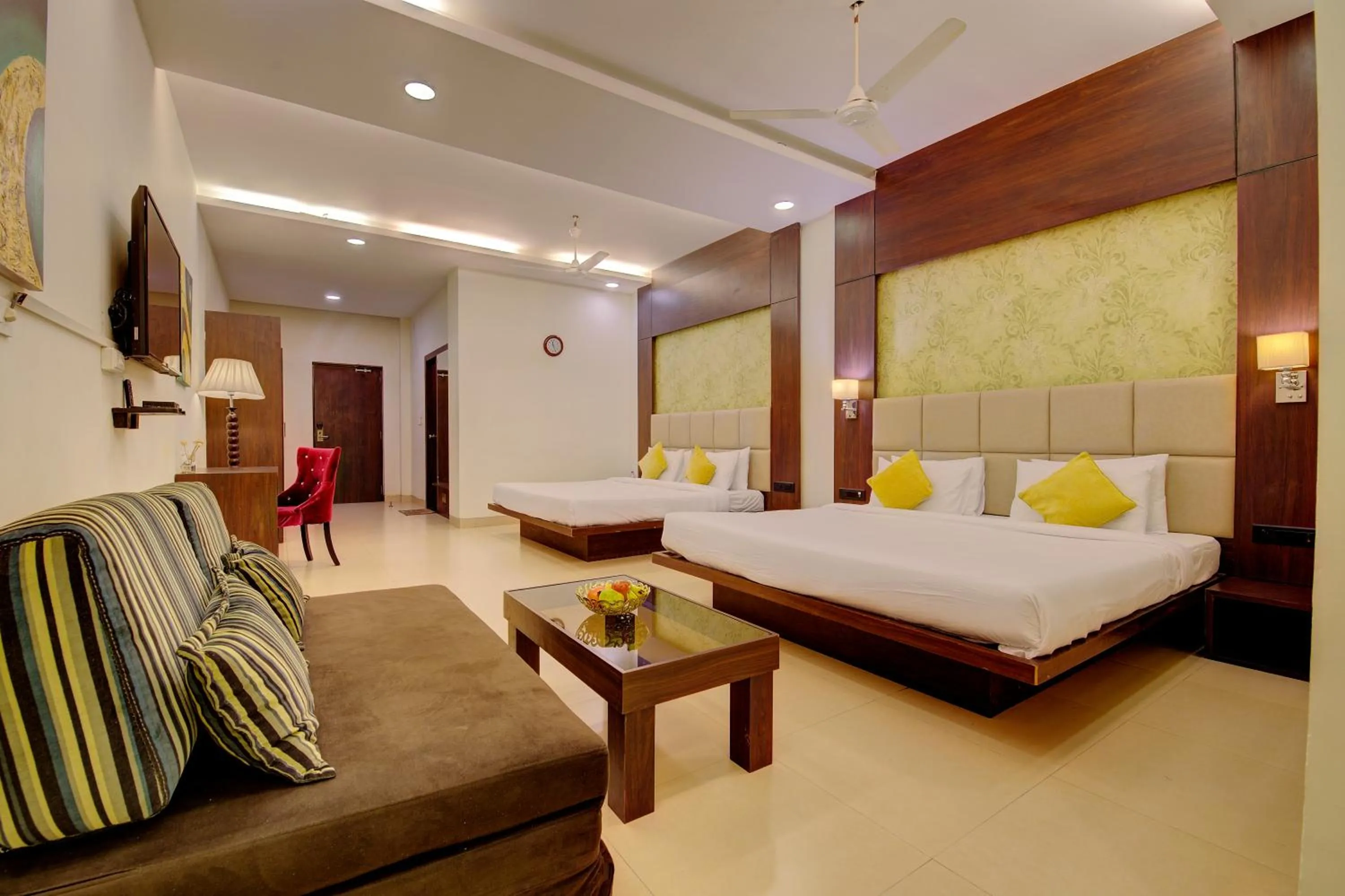 Bedroom, Bed in Khanvel Resort