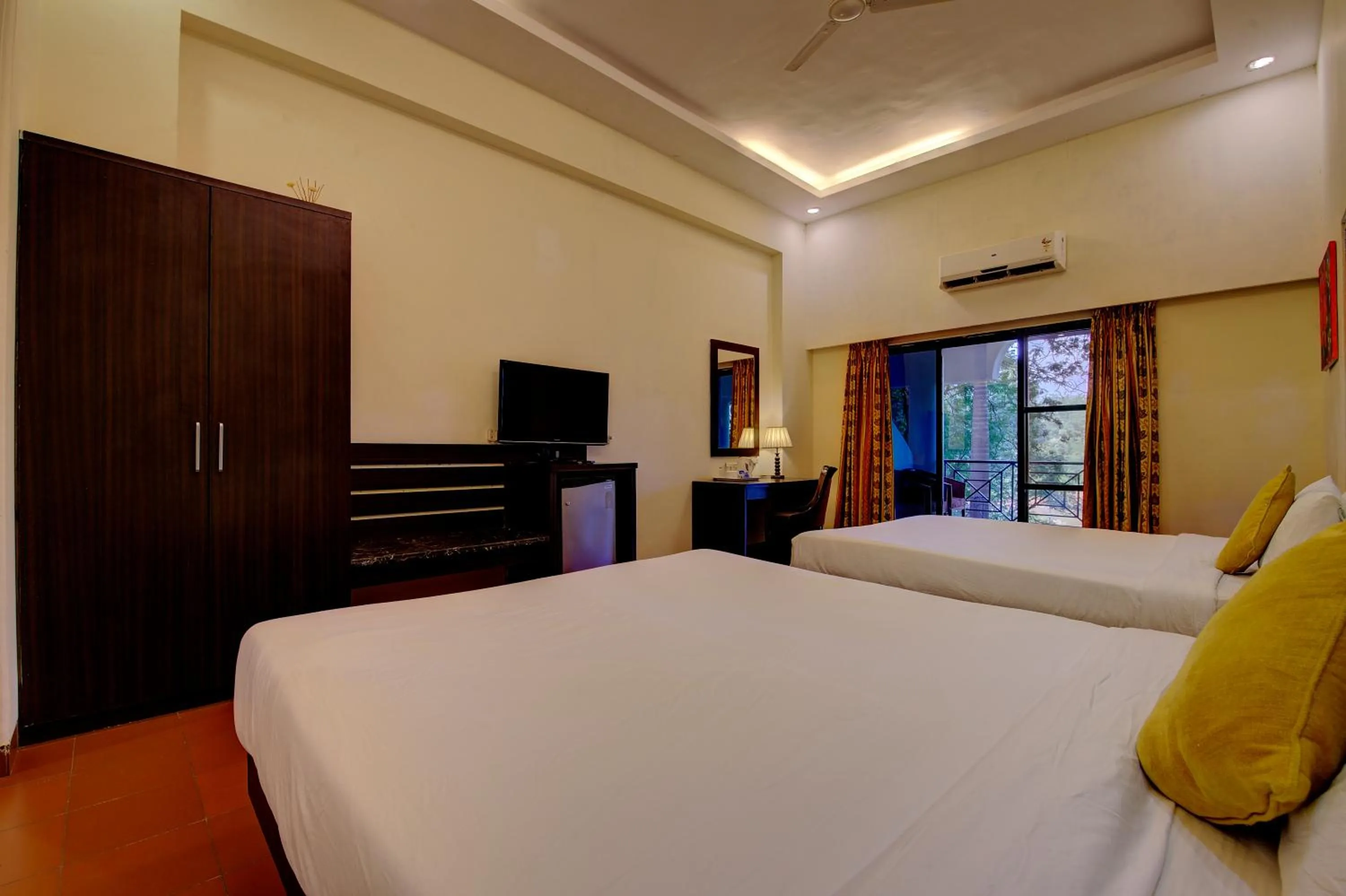 Bedroom, Bed in Khanvel Resort