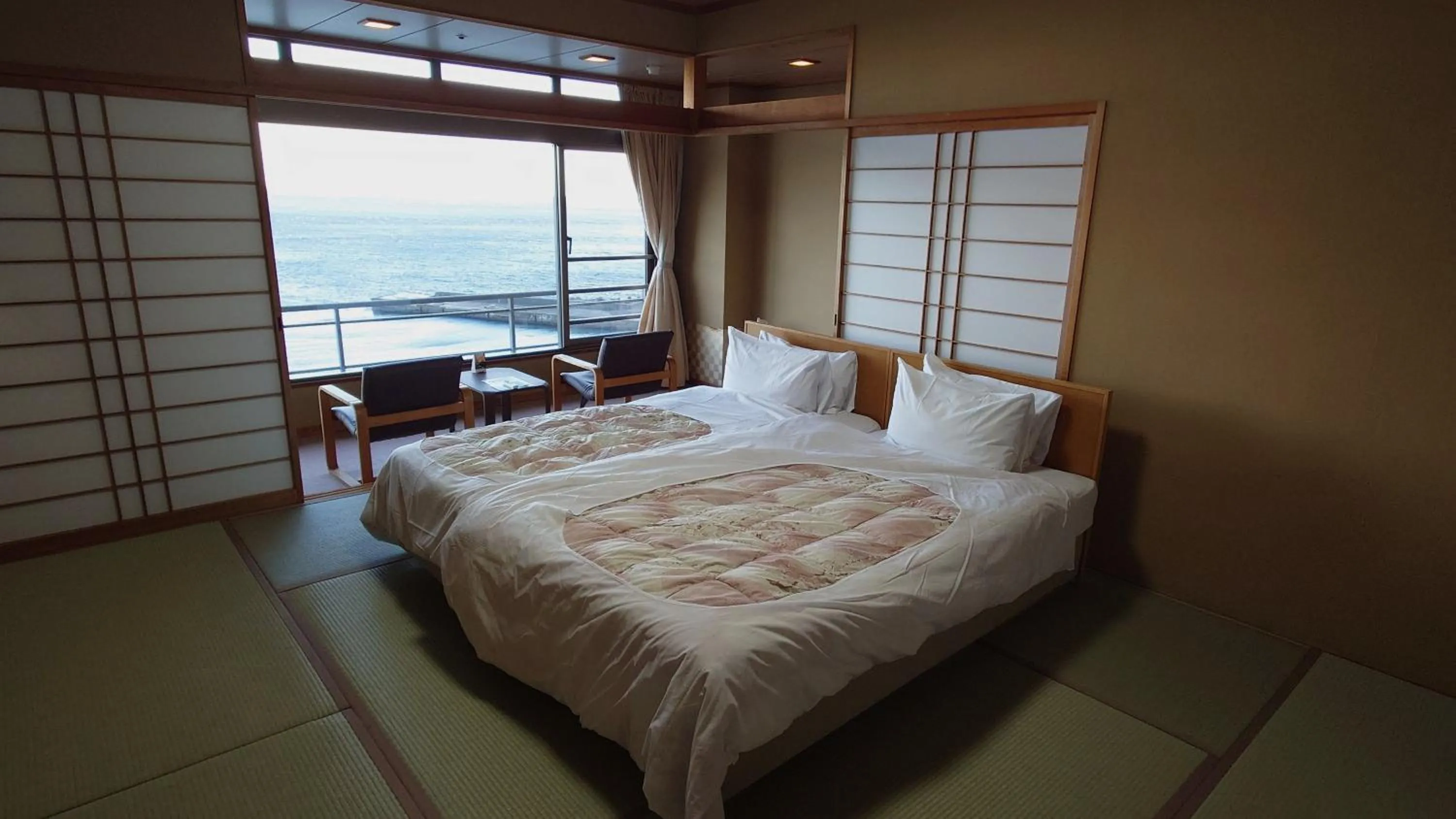 Japanese-Style Twin Room in Atagawakan