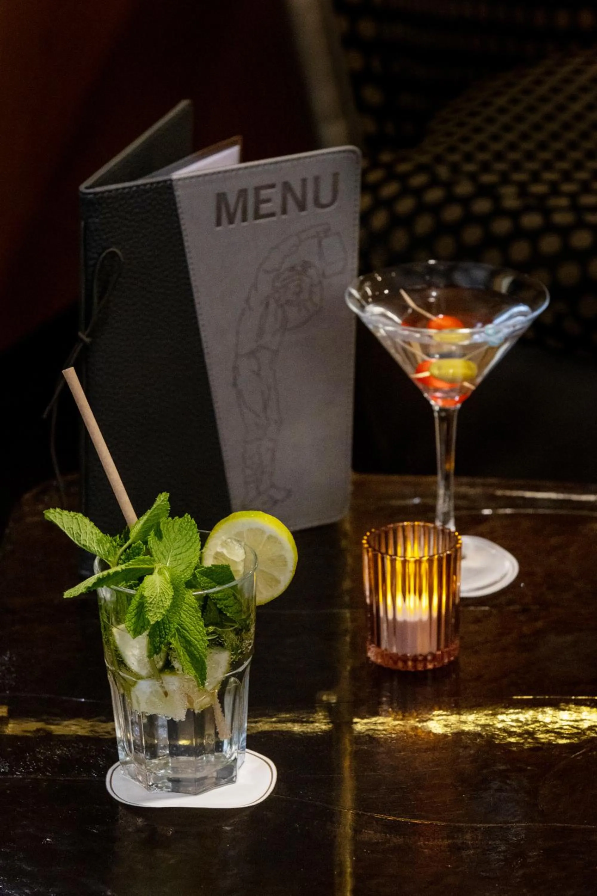 Lounge or bar in Best Western Plus Monopole Métropole