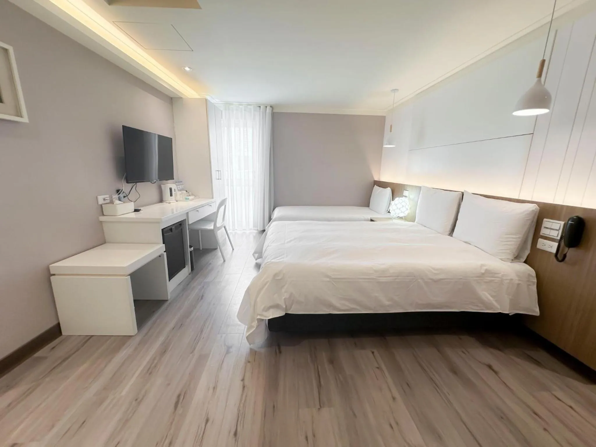 Photo of the whole room, Bed in Red Residence Hotel