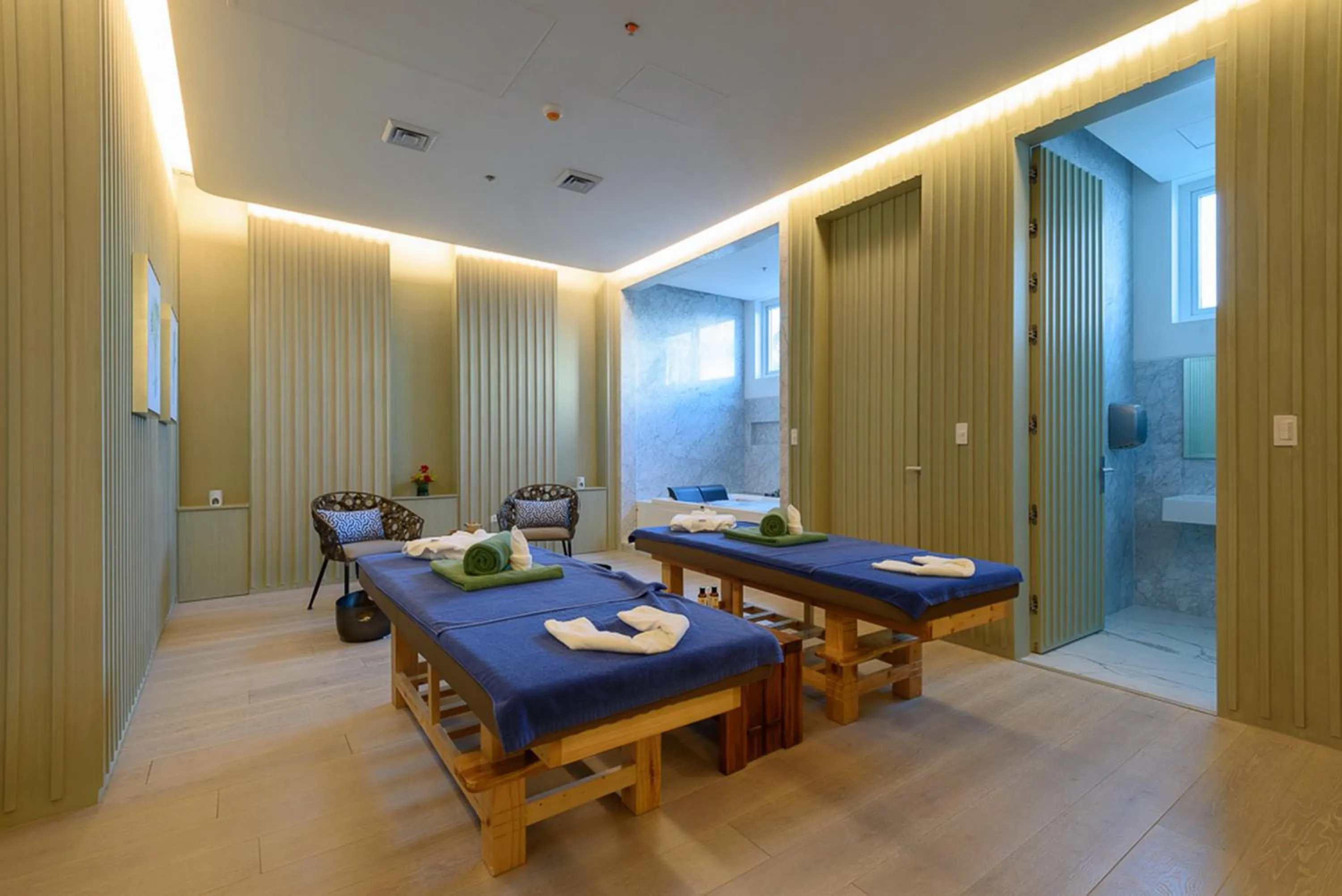 Massage in Aqua Boracay