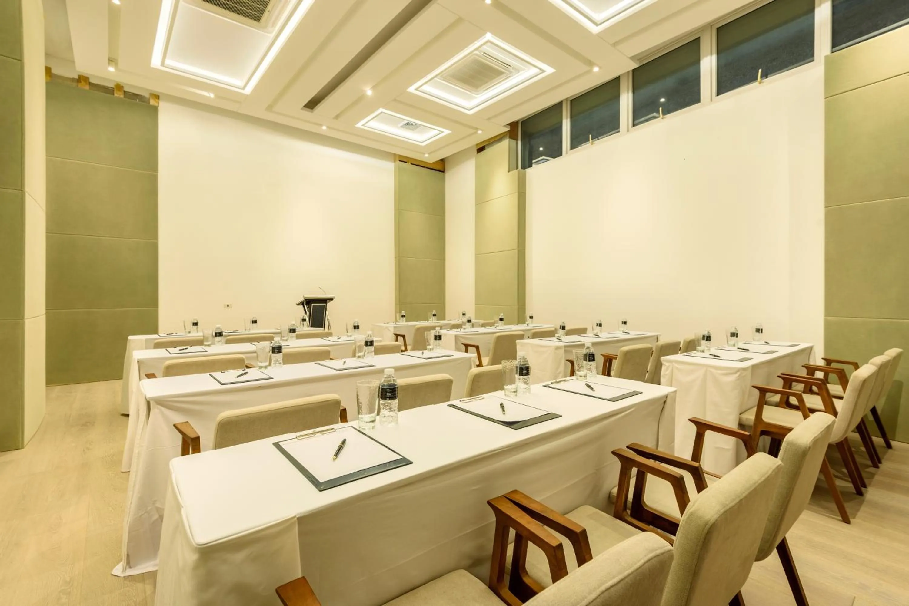 Business facilities in Aqua Boracay