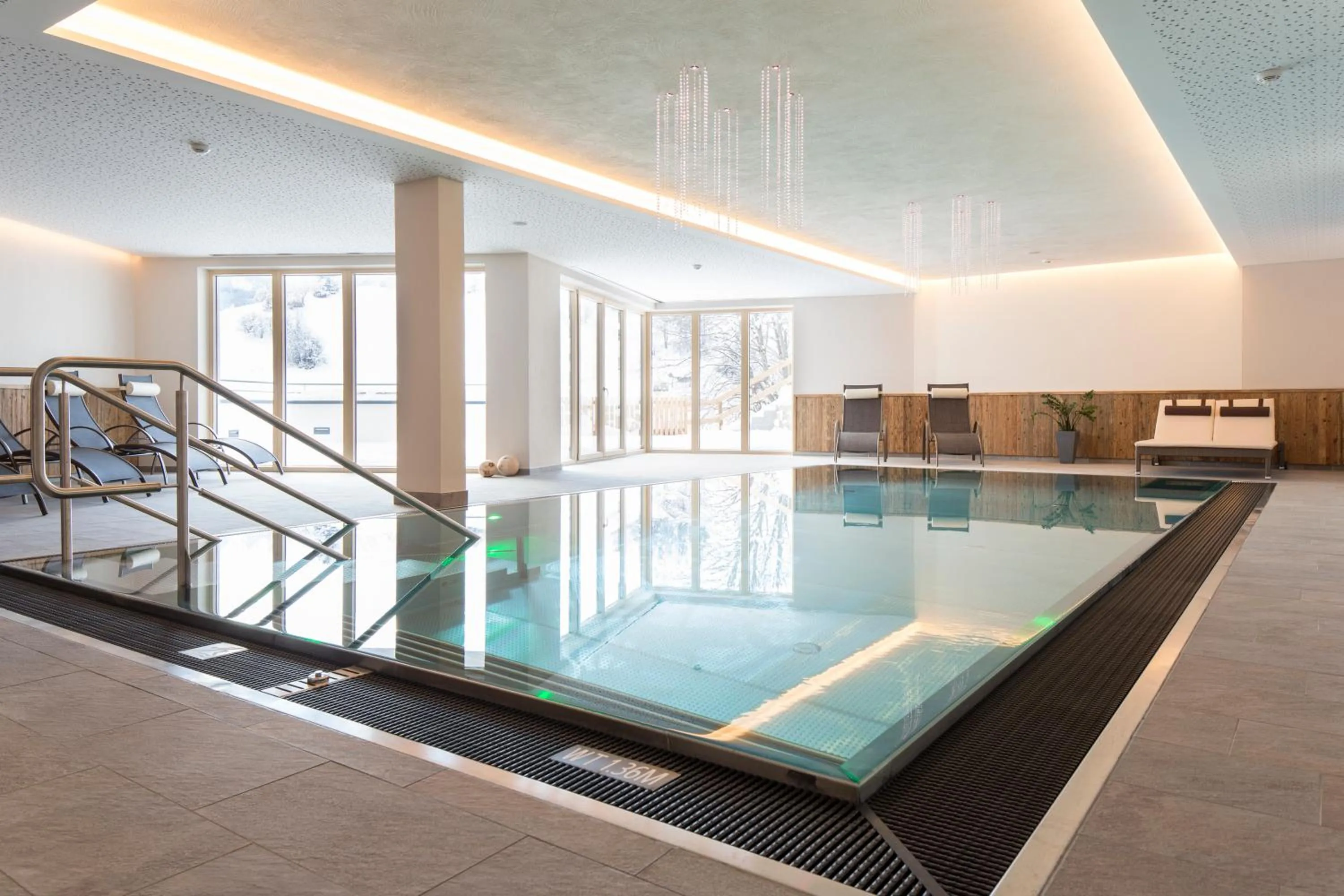 Swimming pool in Das Landerer