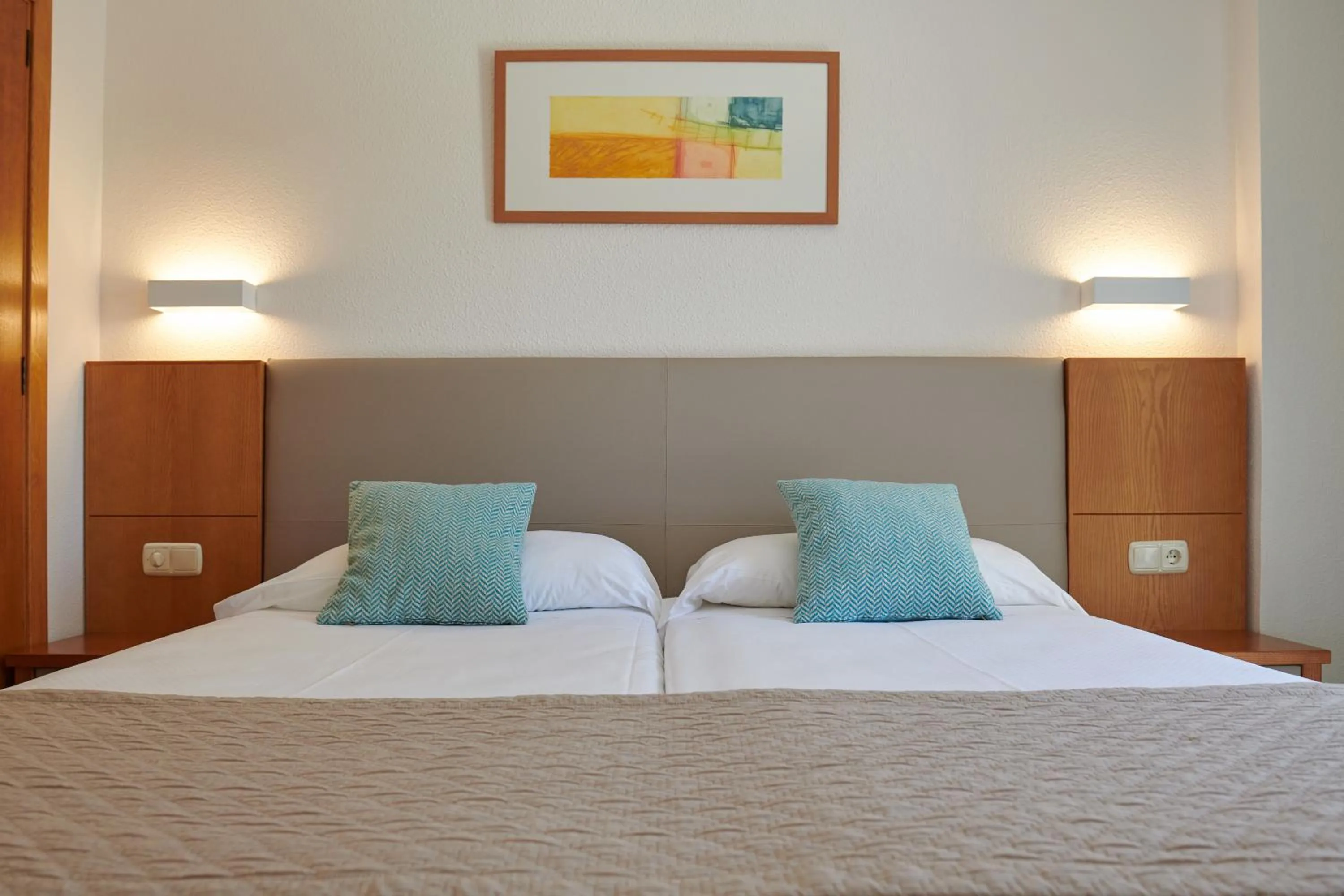 Bed in Hipotels Coma Gran