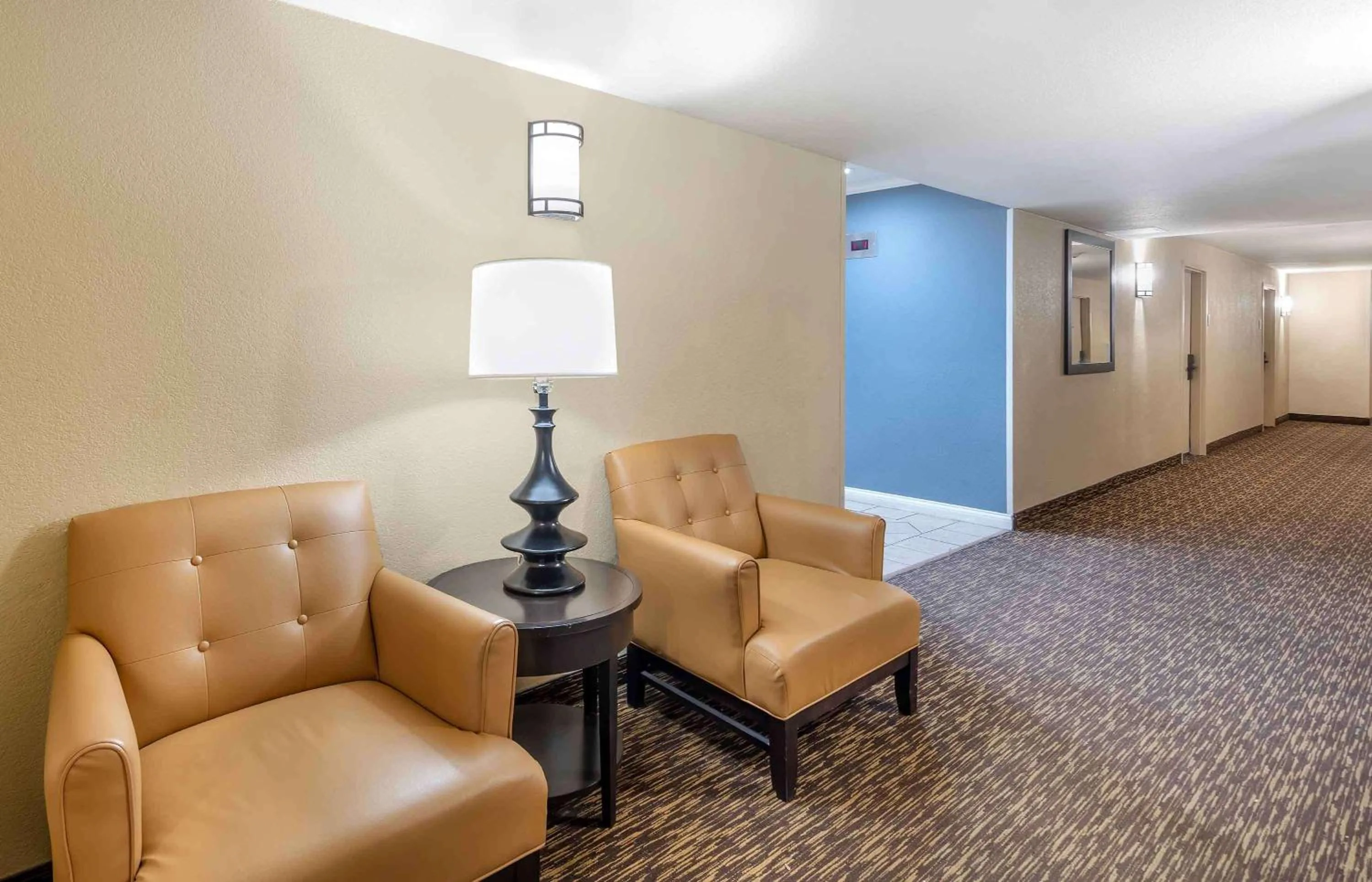 Lobby or reception in Extended Stay America Select Suites - Chicago - Westmont - Oak Brook