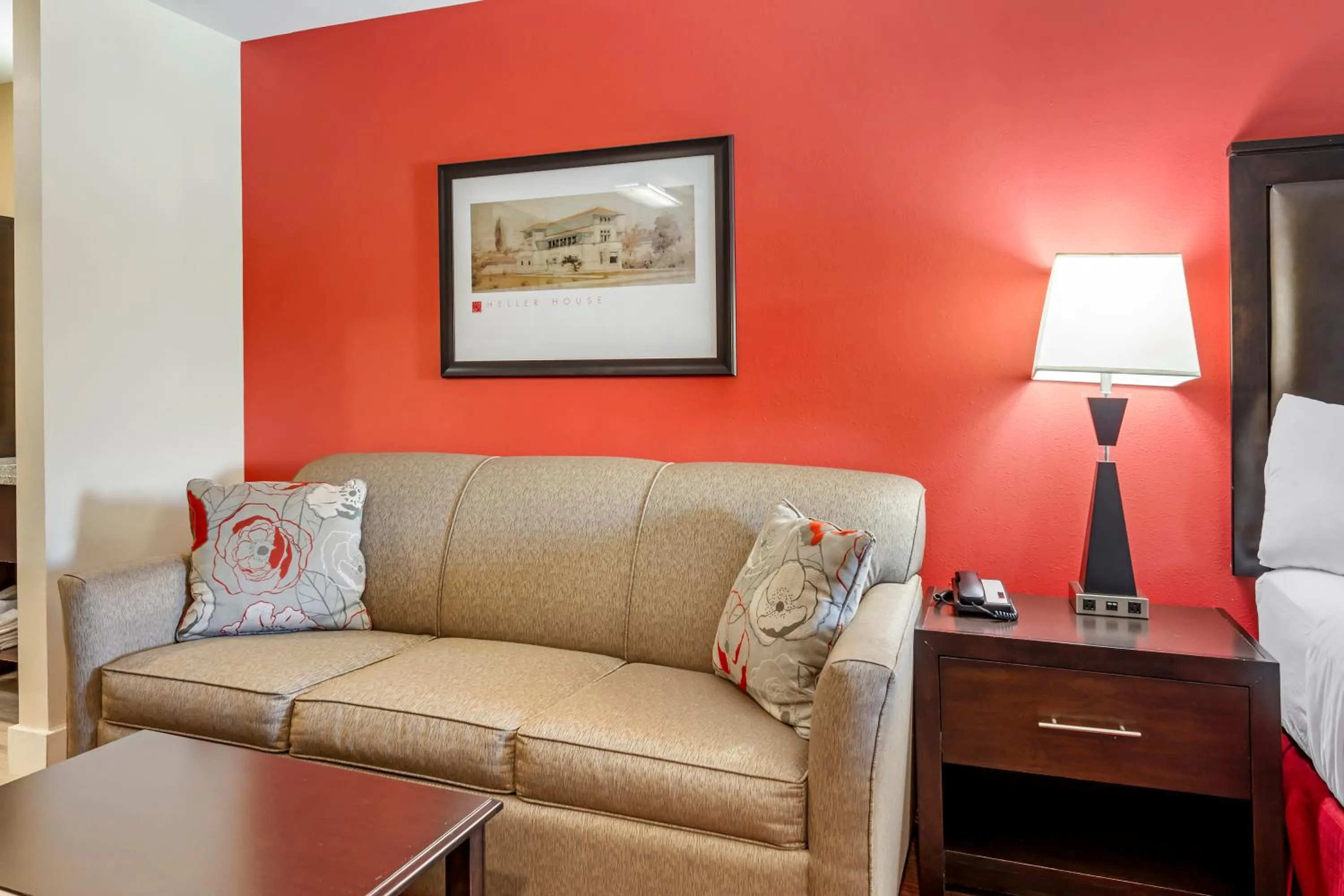 Living room in Polynesian Hotel & Suites