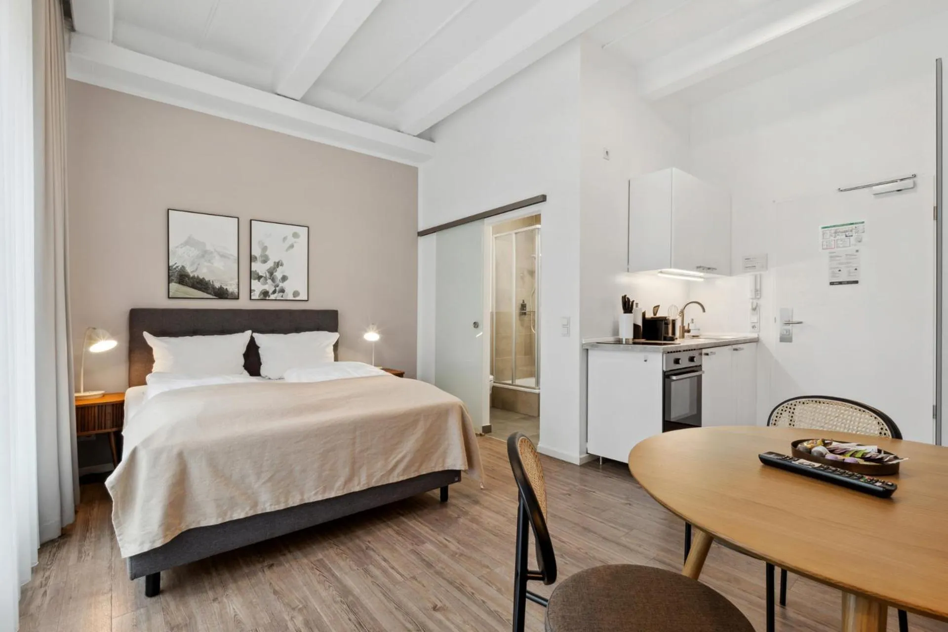 Bed in Limehome Munich Fritz-Erler Str