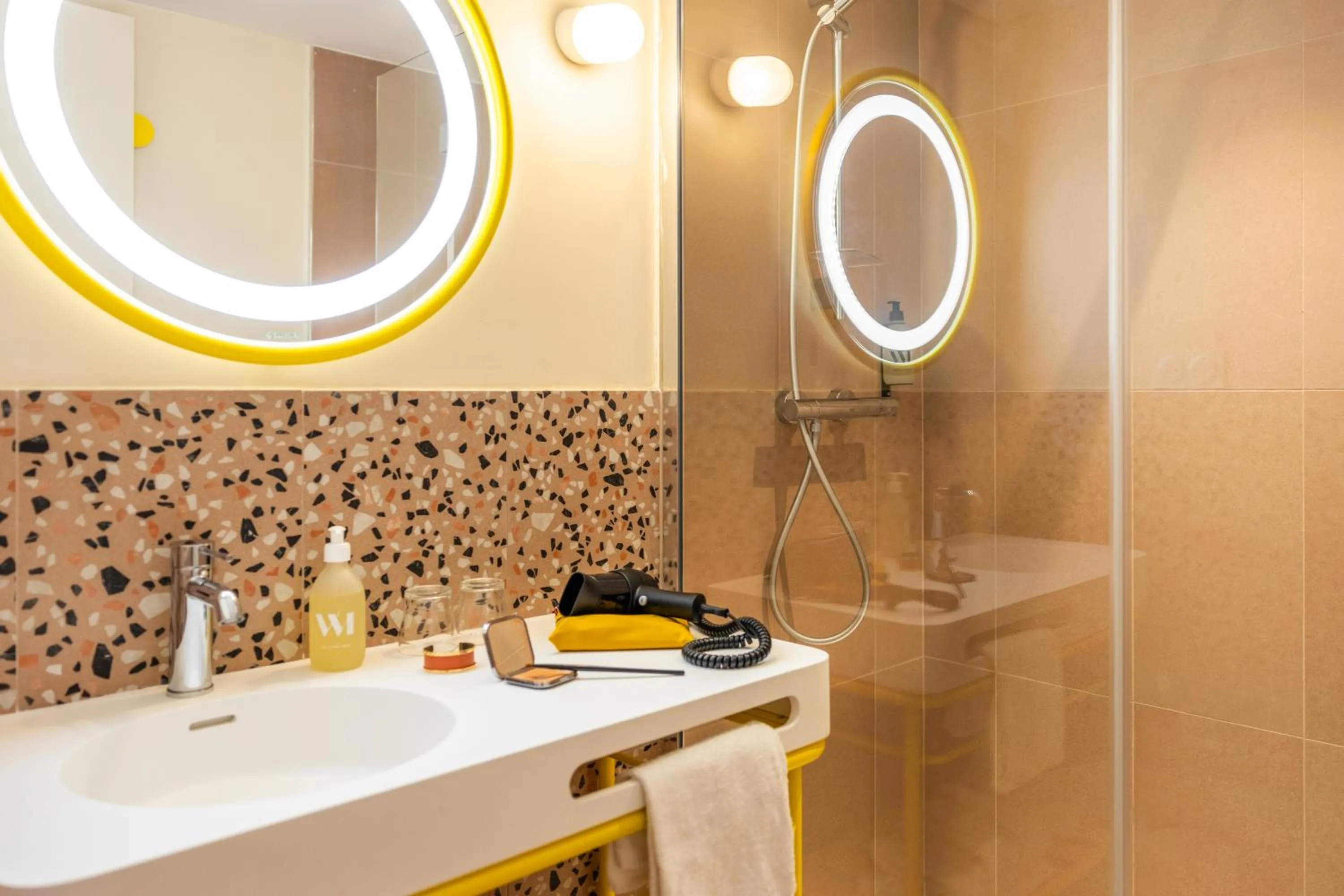 Bathroom in Nice Pam Hotel