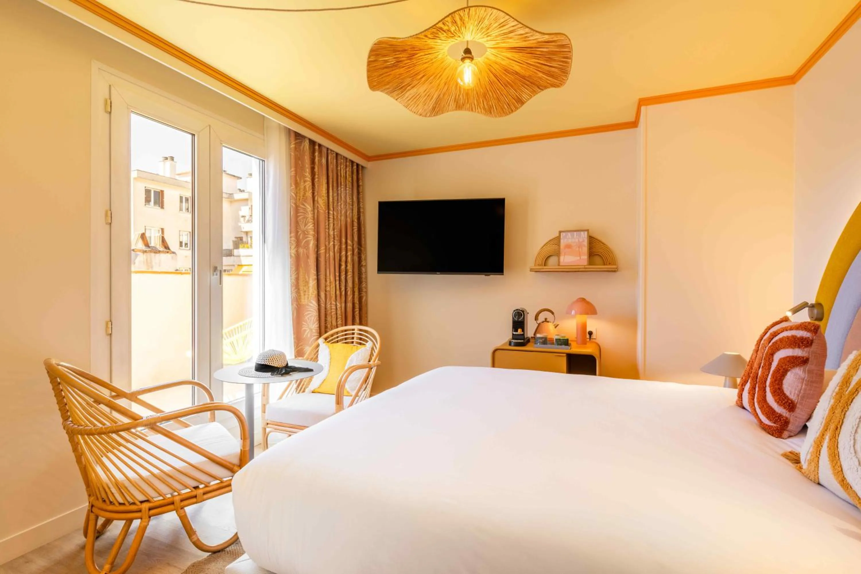 Bedroom, Bed in Nice Pam Hotel