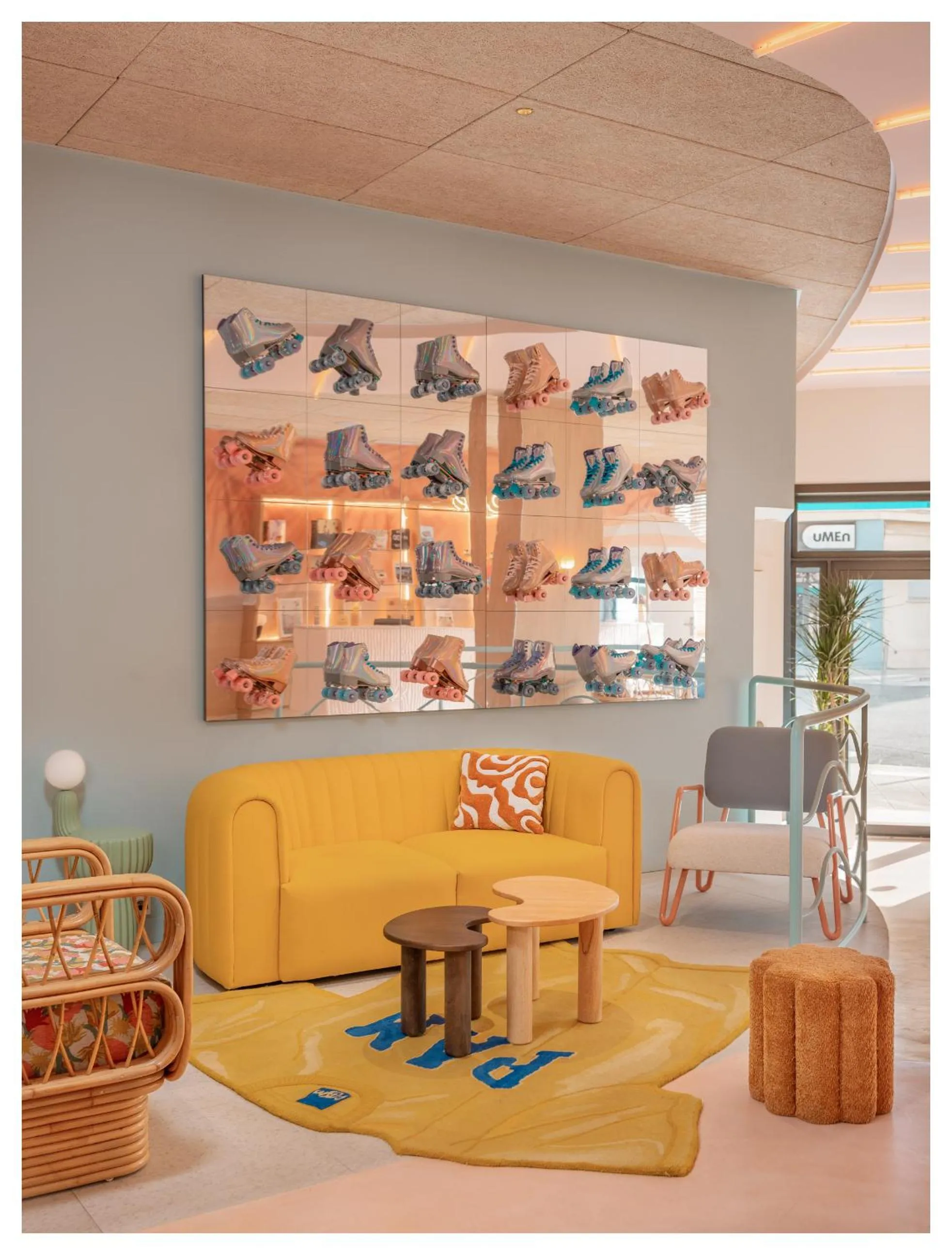 Seating area in Nice Pam Hotel