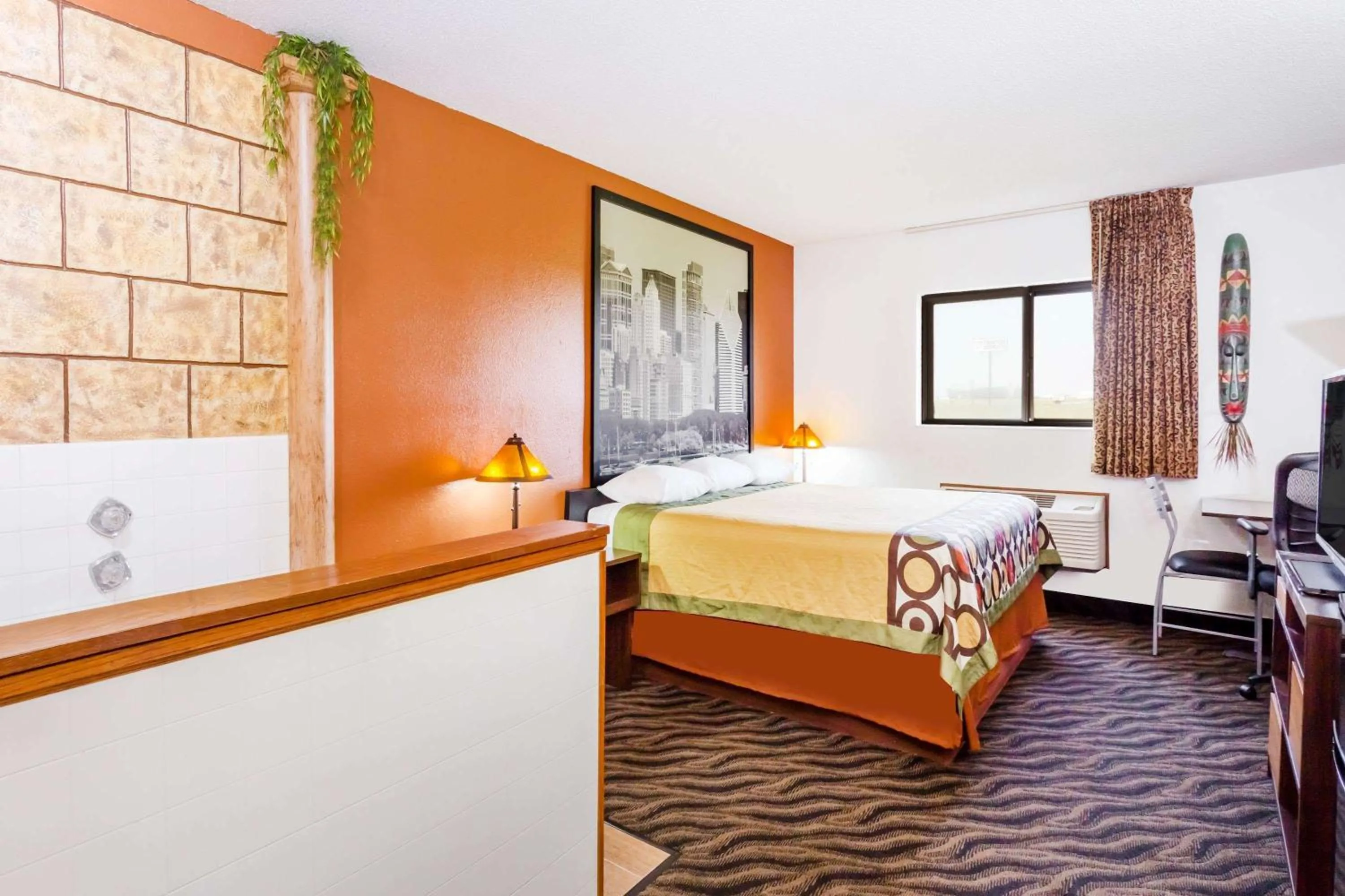 Photo of the whole room in Super 8 by Wyndham Dixon