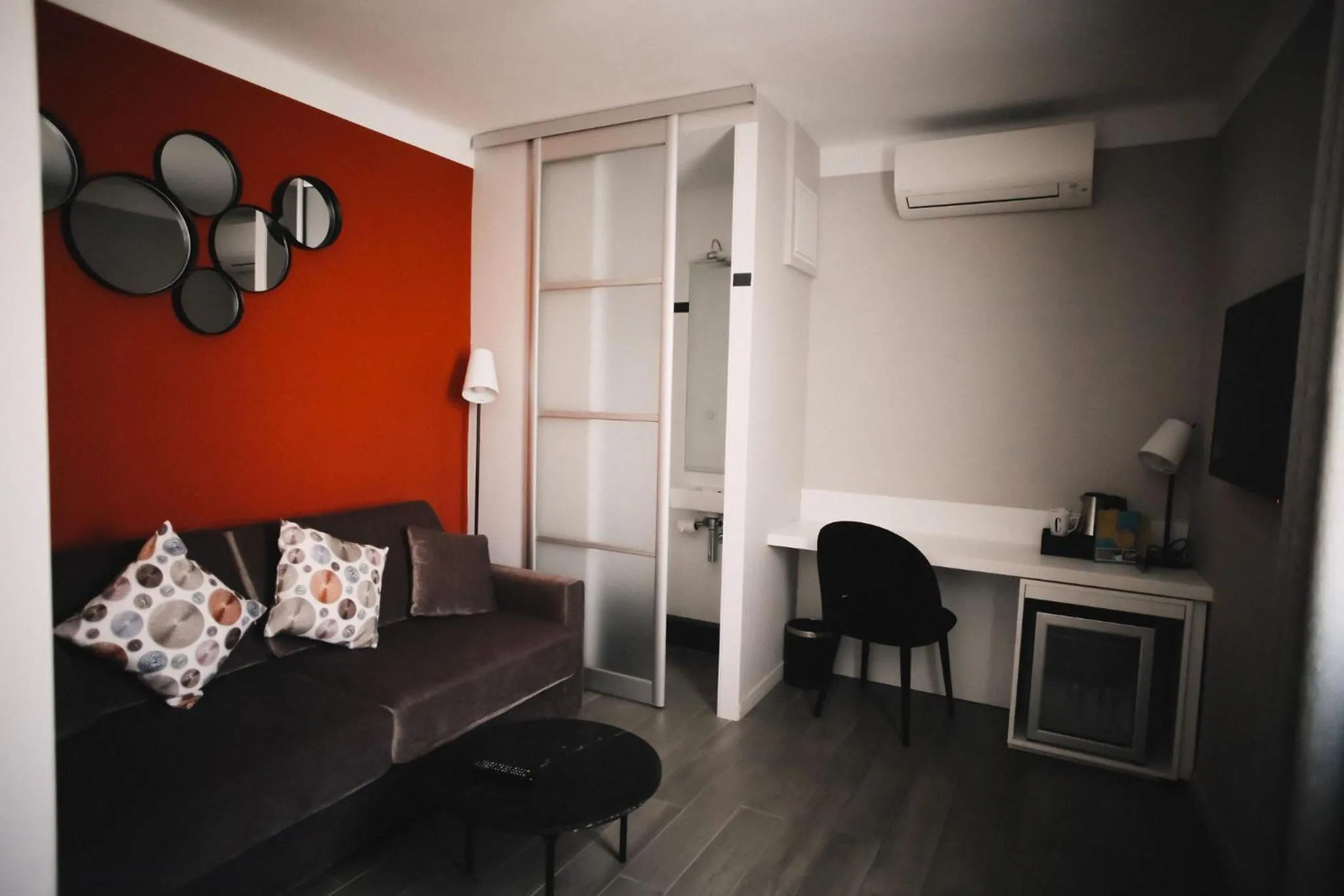 Bedroom in Best Western Plus La Corniche