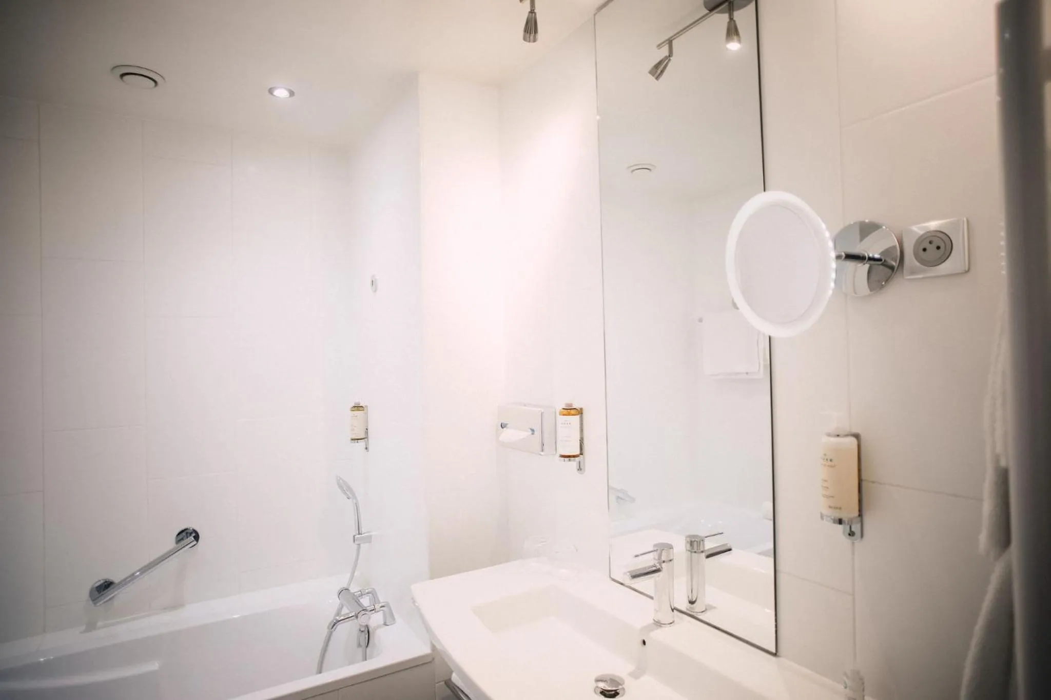 Bathroom in Best Western Plus La Corniche