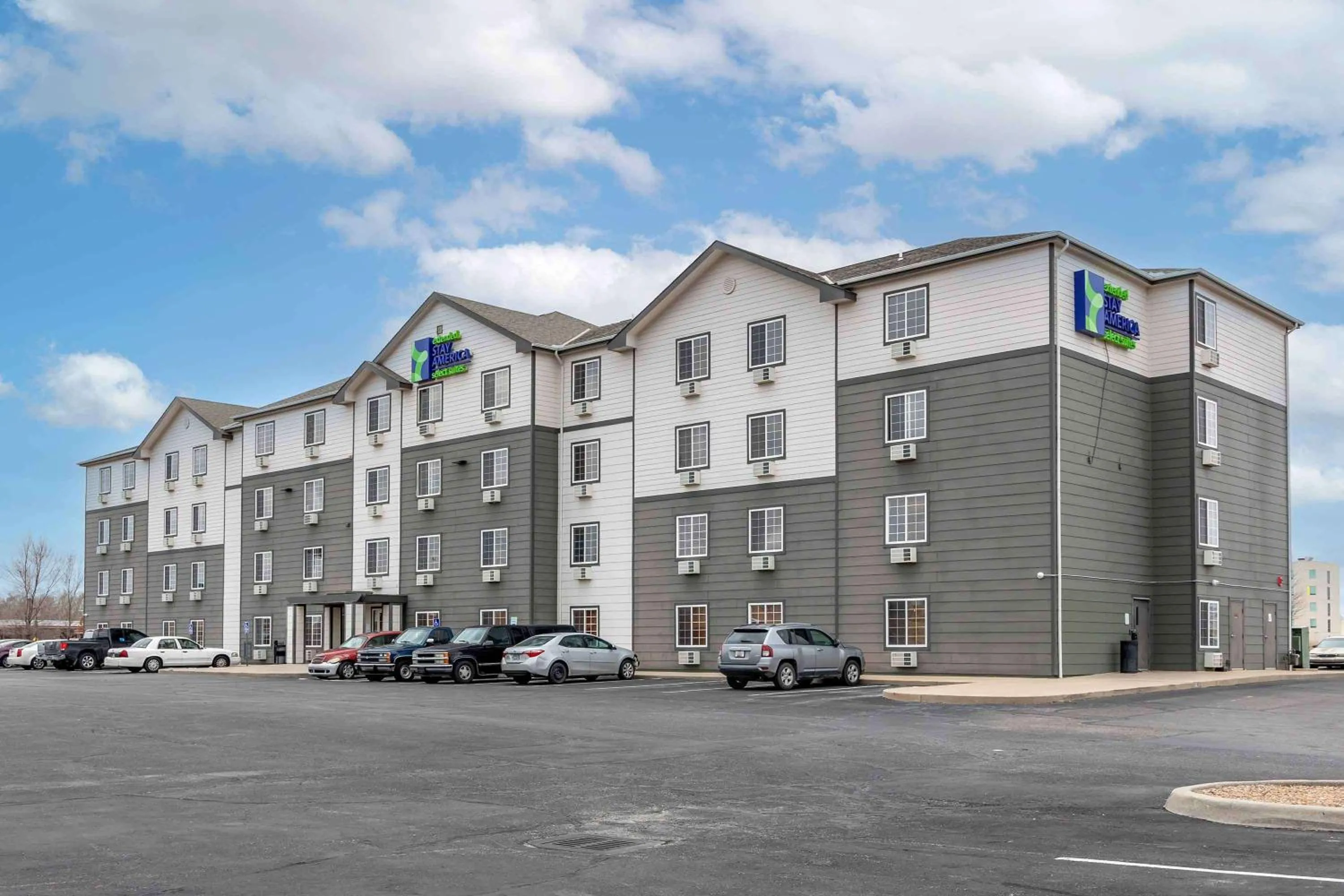 Property building in Extended Stay America Select Suites - Wichita - North