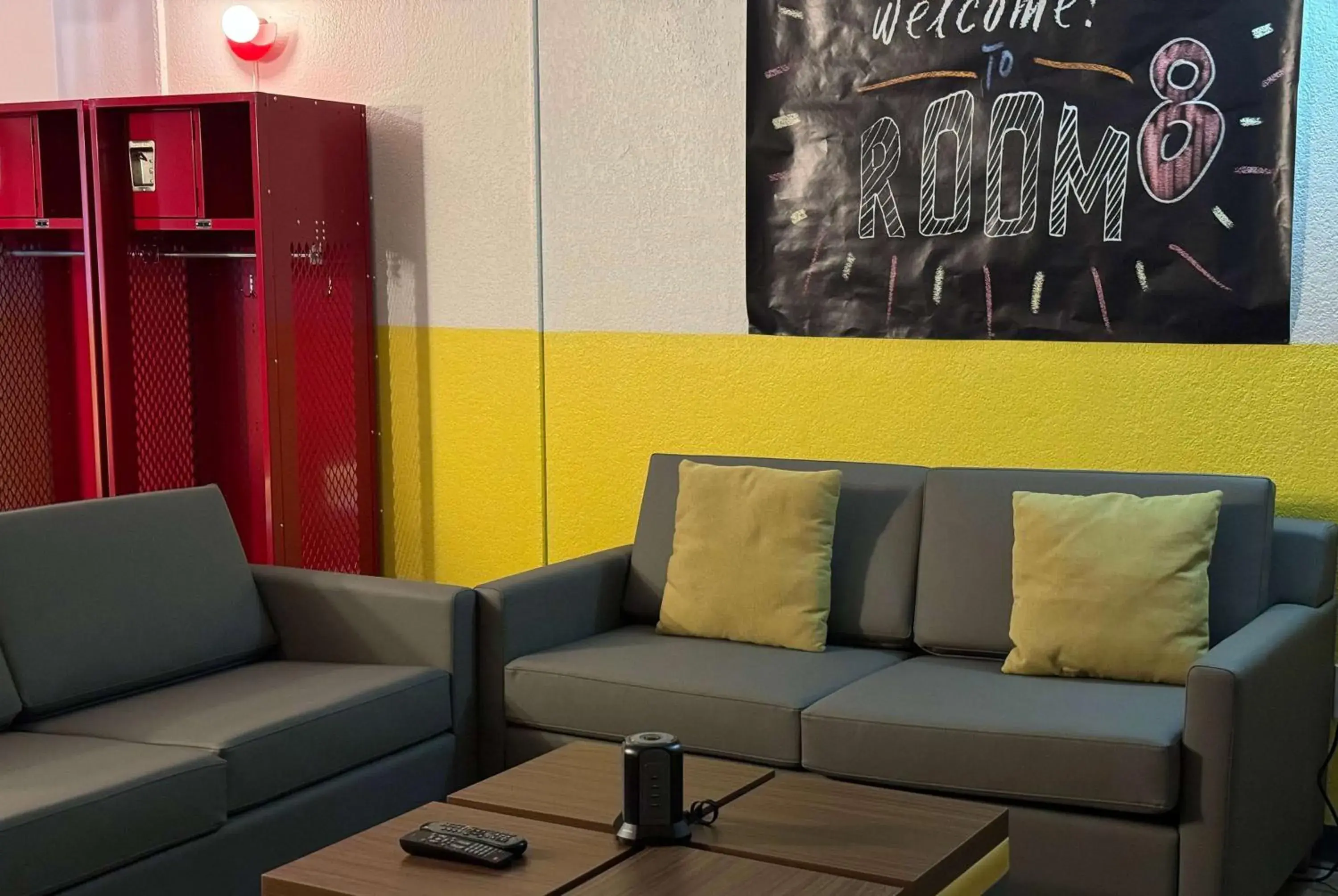 ROOM8 Suite - Non-Smoking in Super 8 by Wyndham Bloomington/Airport ROOM8 Suite - Non-Smoking in Super 8 by Wyndham Bloomington/Airport