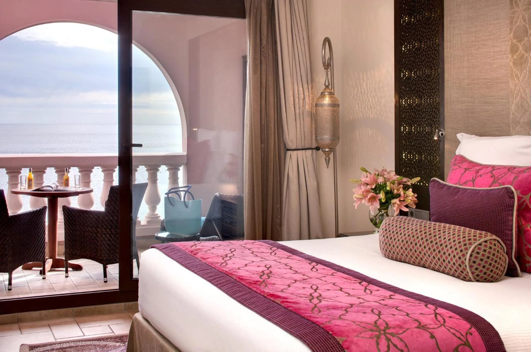 Photo of the whole room, Bed in Tiara Miramar Beach Resort