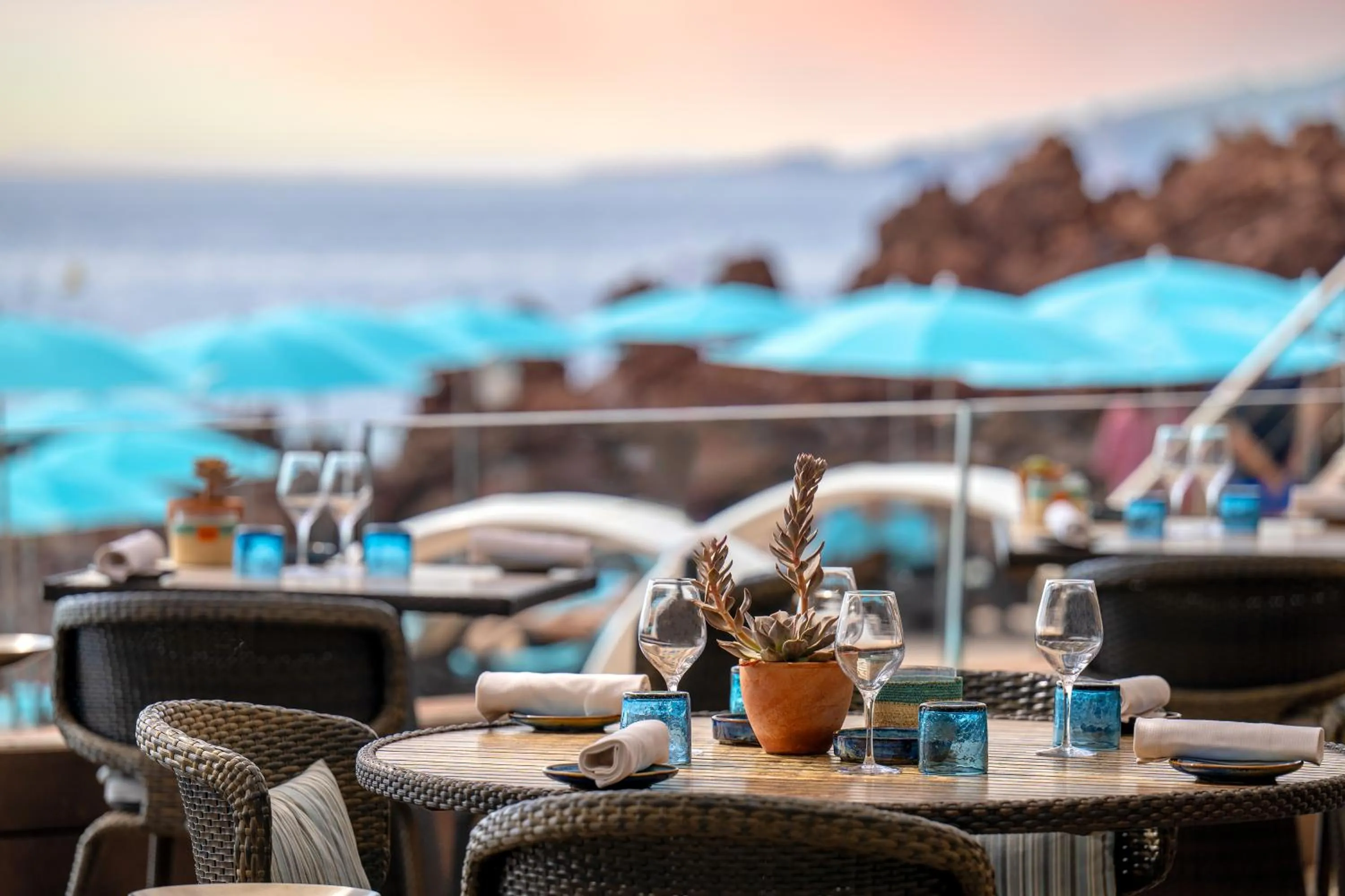 Restaurant/places to eat in Tiara Miramar Beach Resort