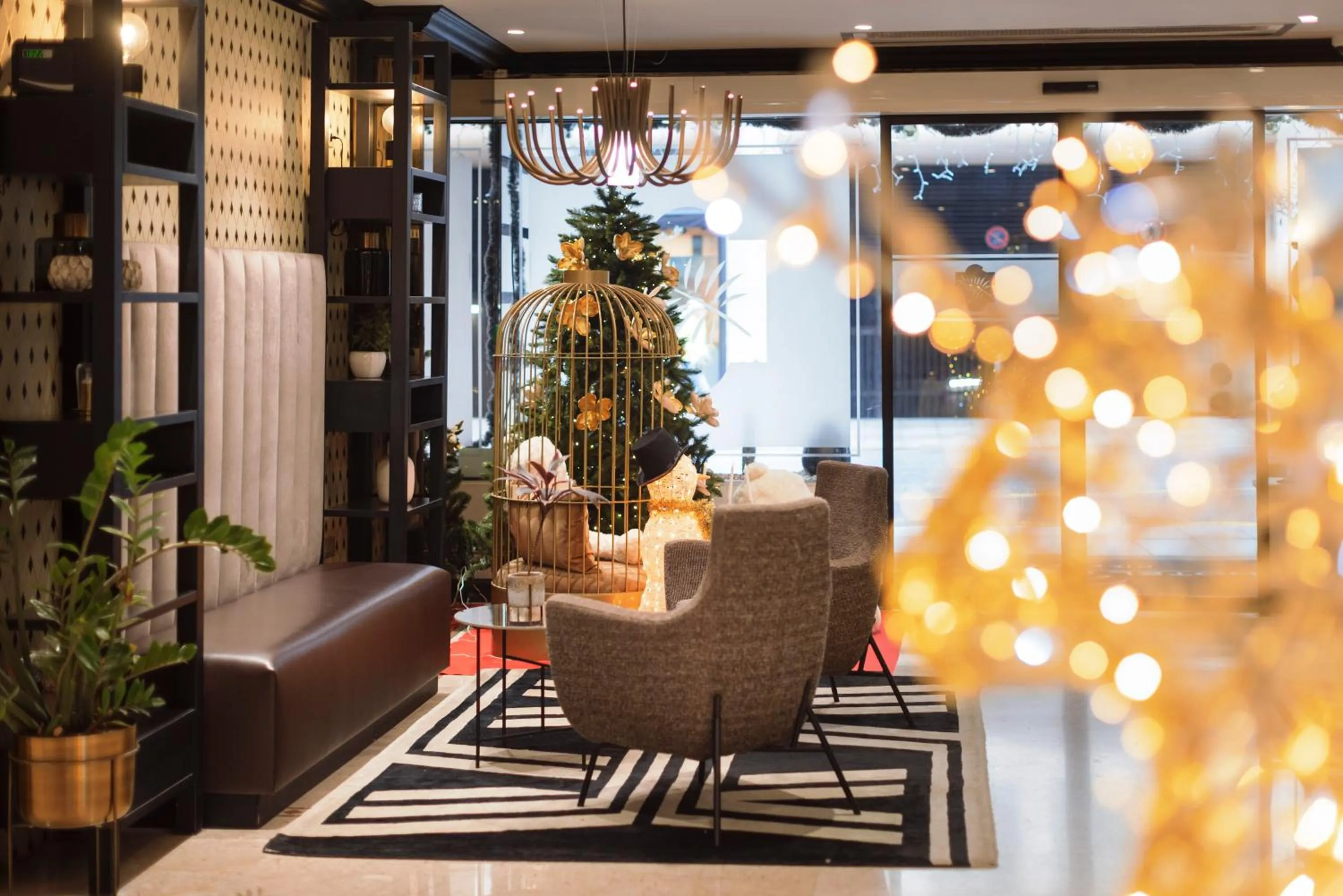 Lobby or reception in Best Western Plus Hôtel Massena Nice