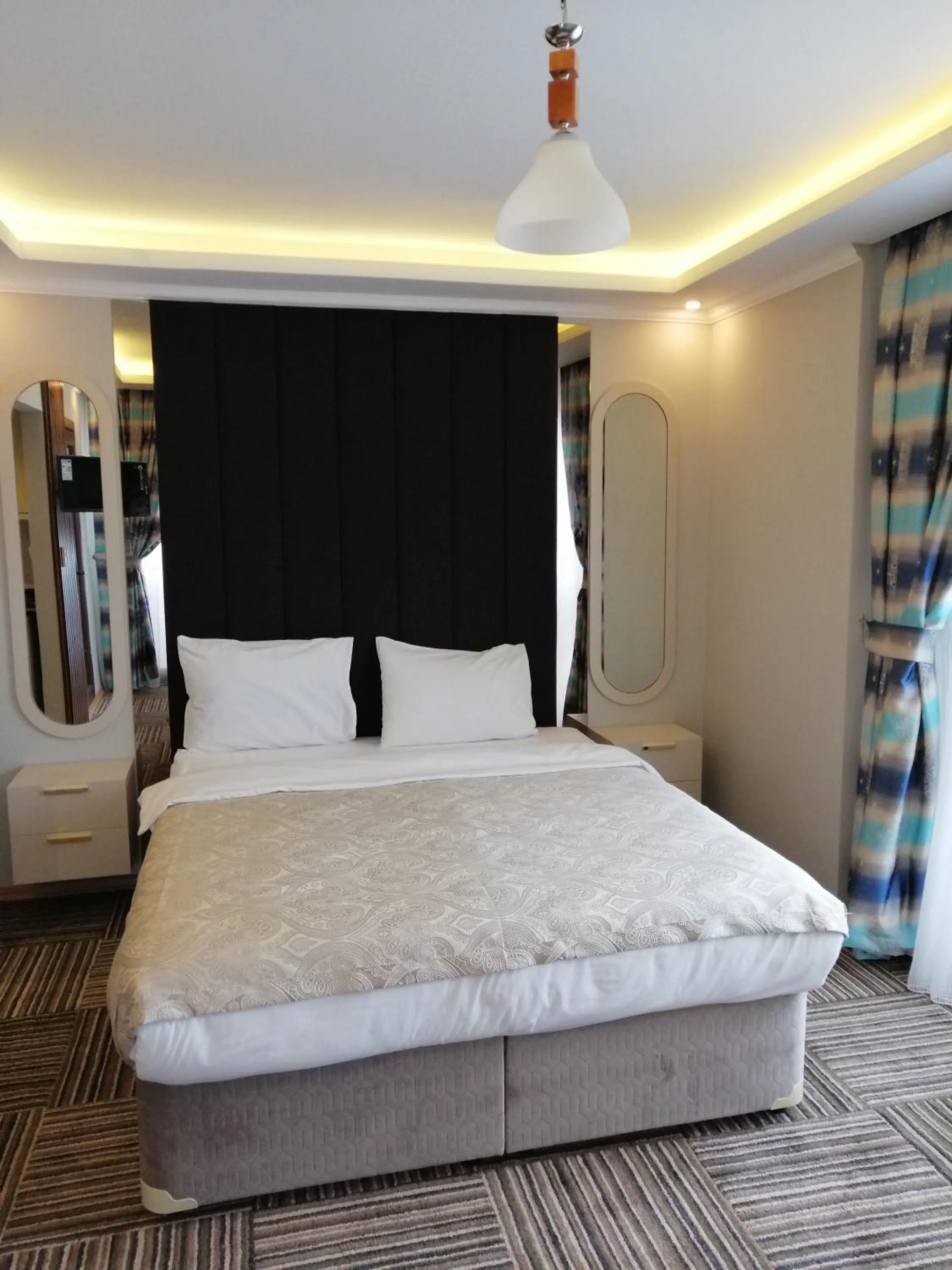 Bed in Alya Suite Rezidans