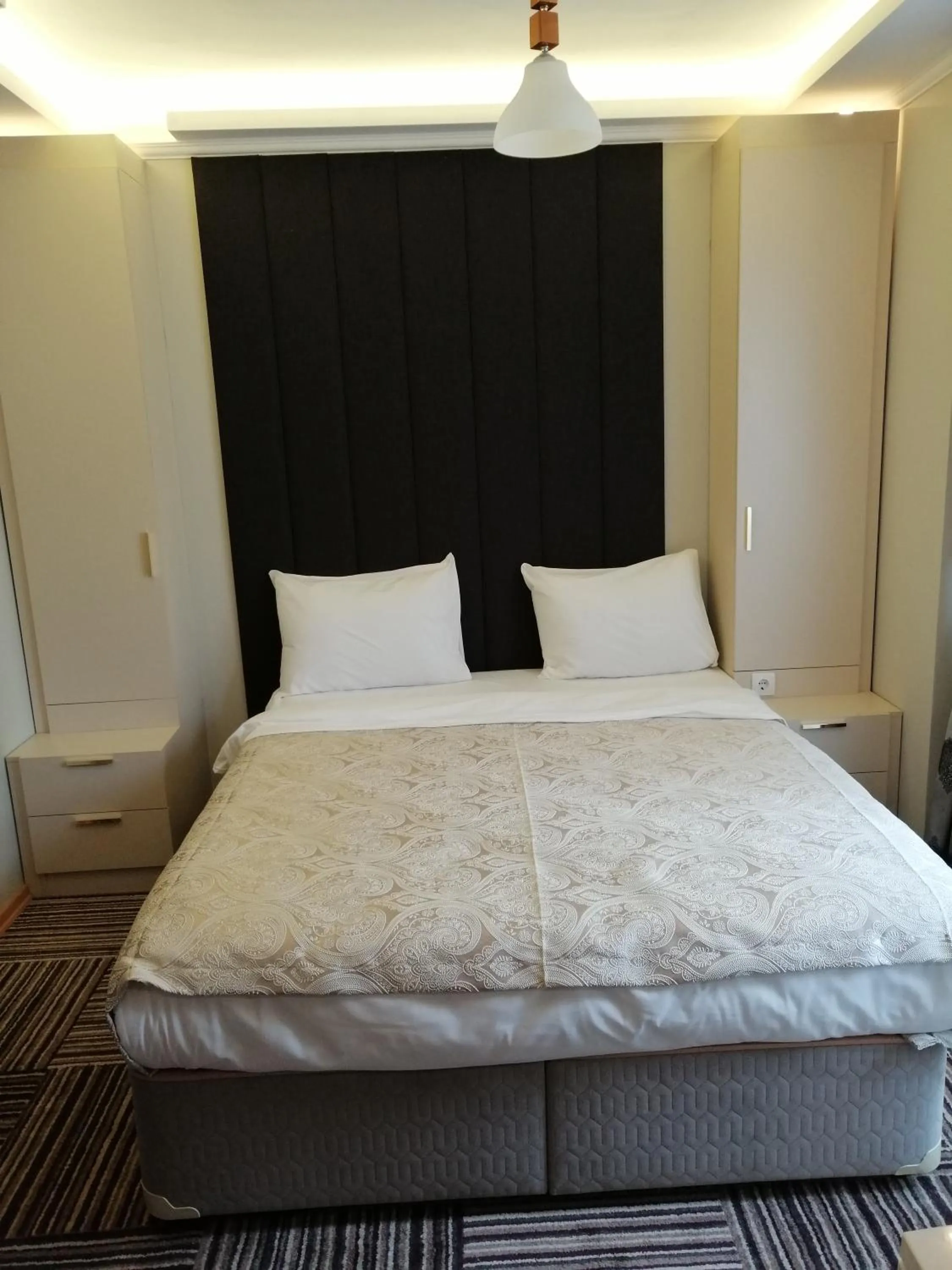 Bed in Alya Suite Rezidans