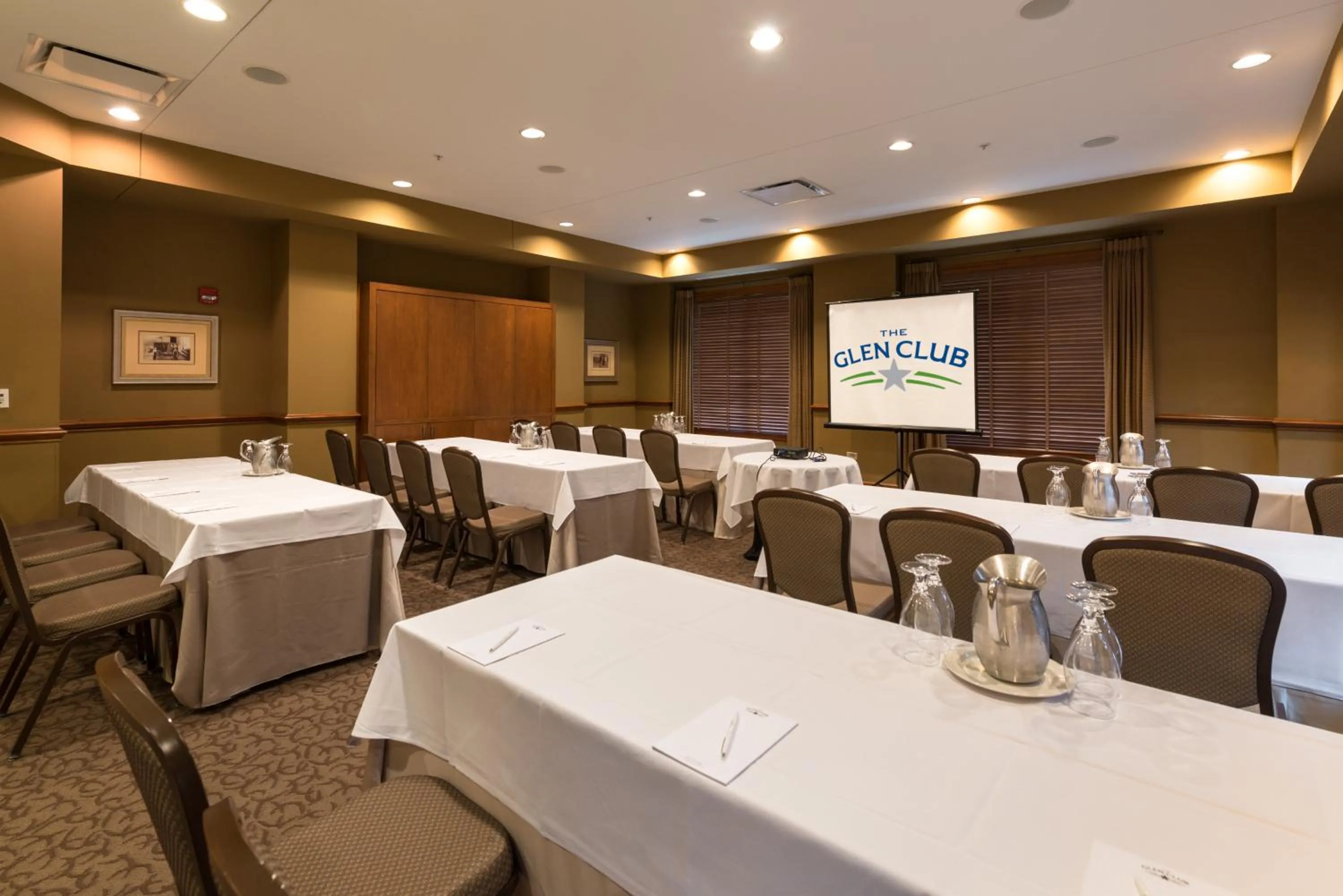 Meeting/conference room in The Glen Club